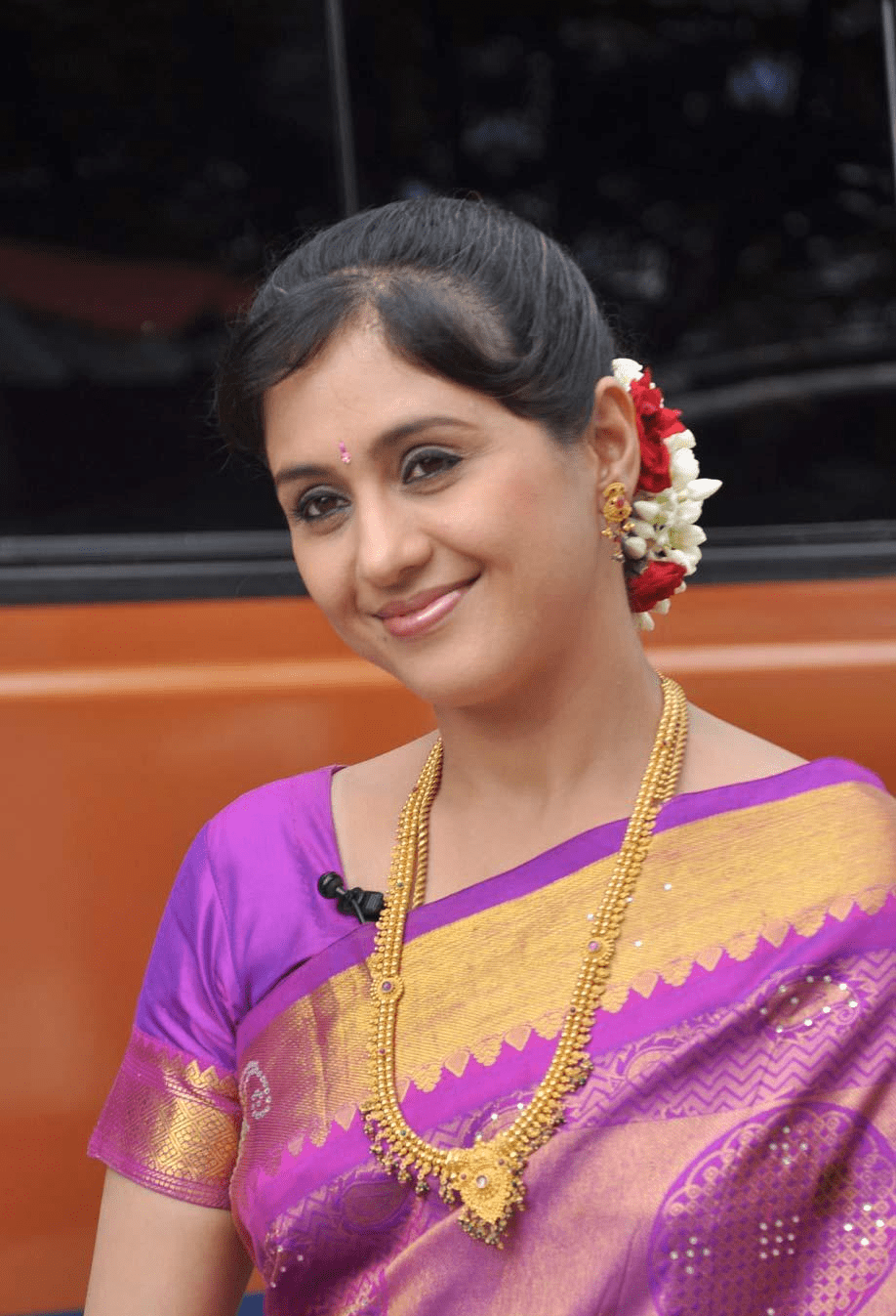 918x1347 South Indian Actress Wallpaper: South Indian Actress Devayani HD Wallpaper