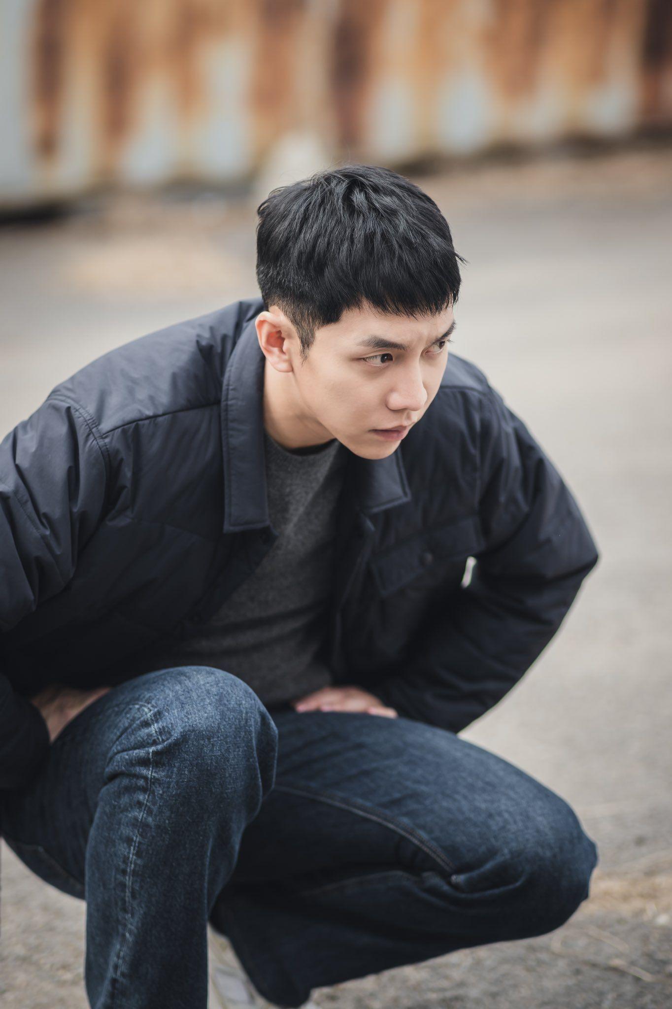 1364x2048 Hook Shares Lee Seung Gi Mouse Ep 8 HQ Still & BTS Photo. Lee seung gi, Lee sung, Kim joong hyun