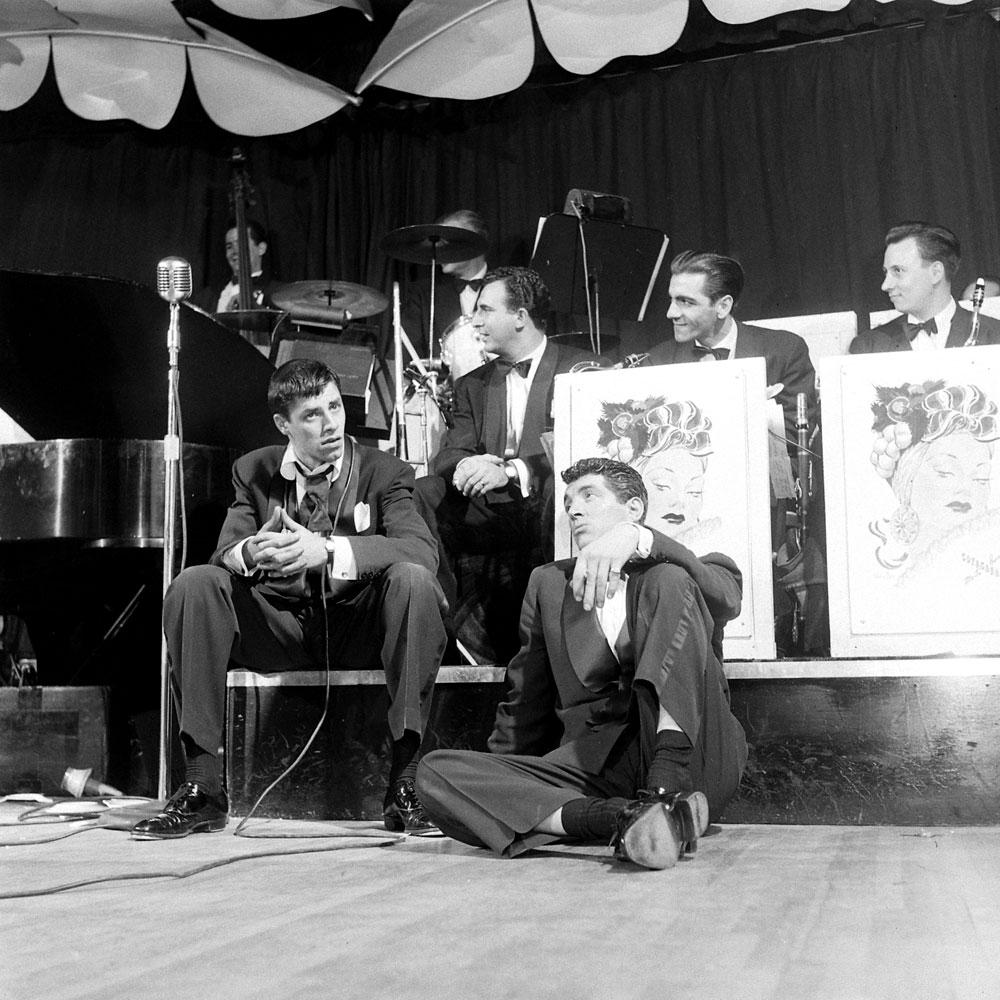 1000x1000 Dean Martin and Jerry Lewis: Rare Photo of Comedy Superstars in 1949