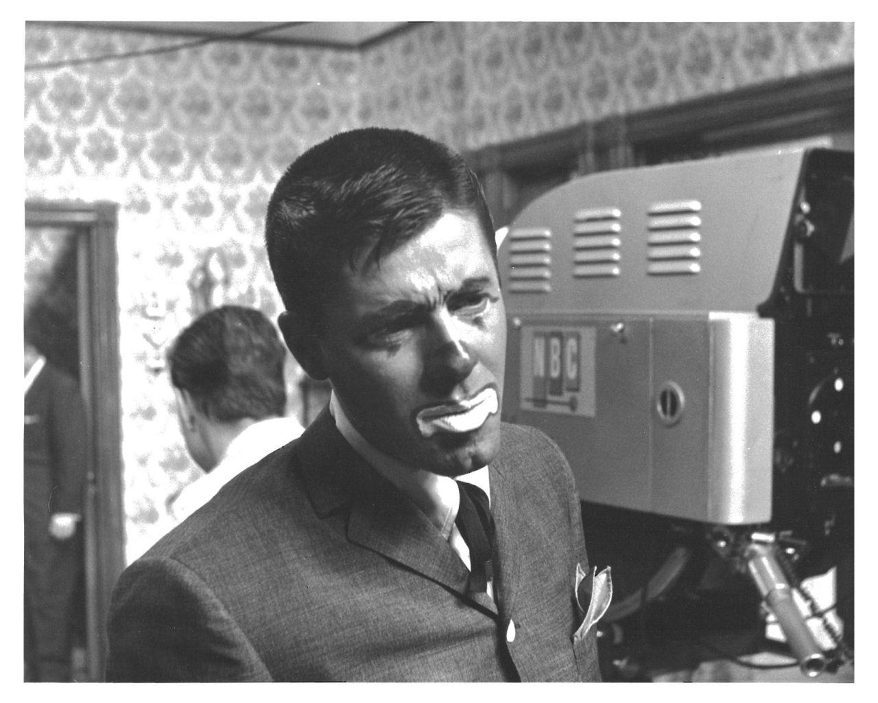 1280x1024 Jerry Lewis shows sensitive side in The Jazz Singer