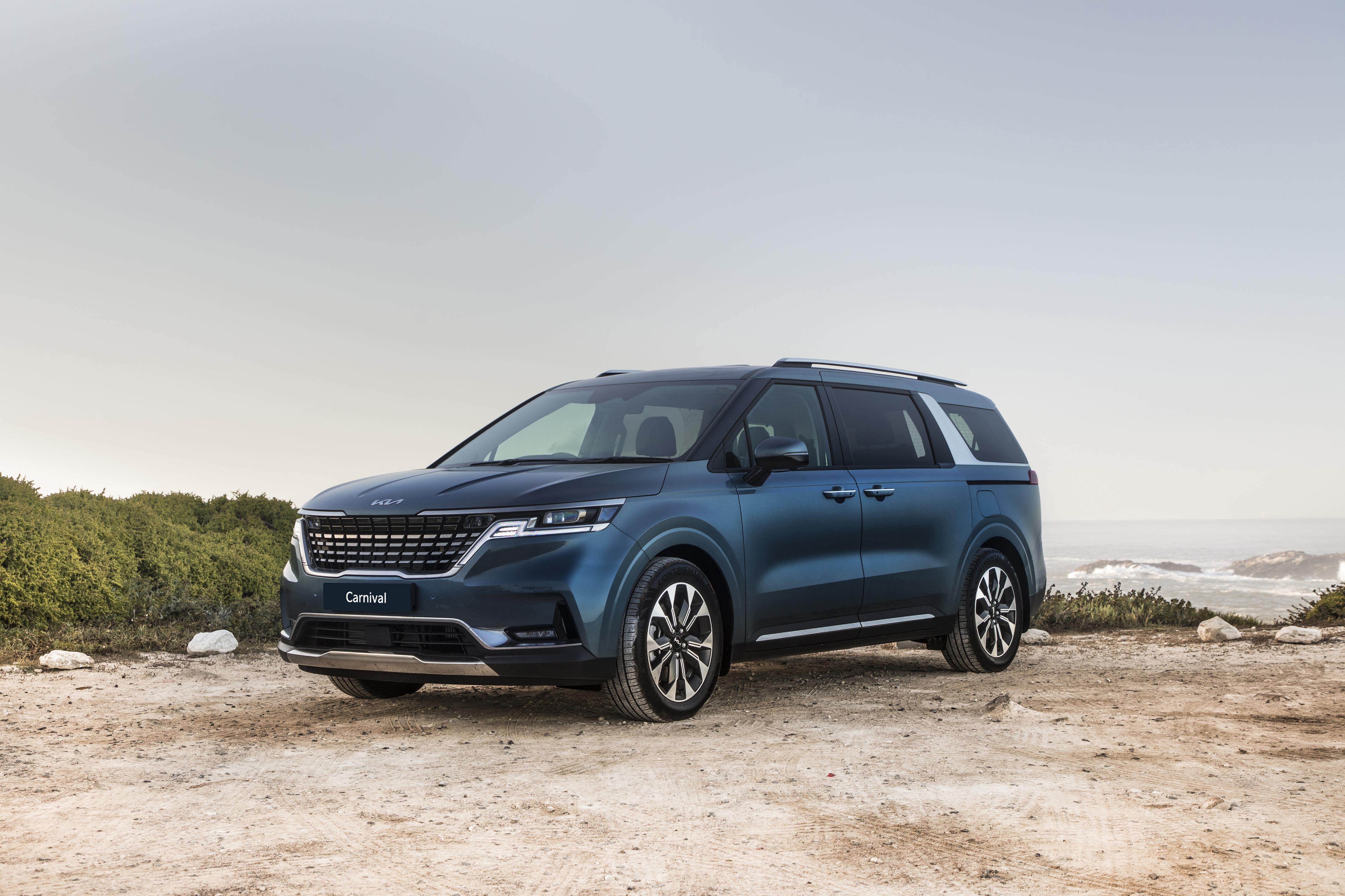 4938x3292 Kia Carnival 4k Ultra HD Wallpaper