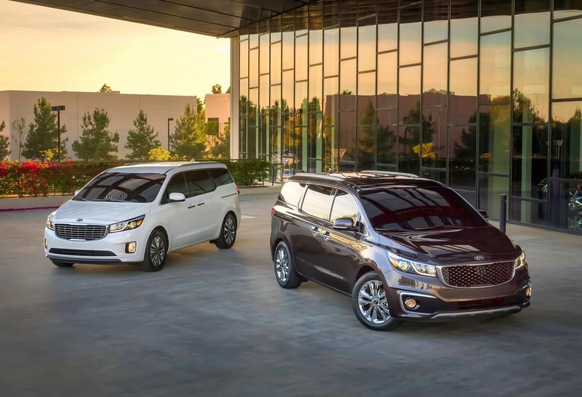 1200x820 Kia Sedona / Carnival being recalled for faulty turn signals