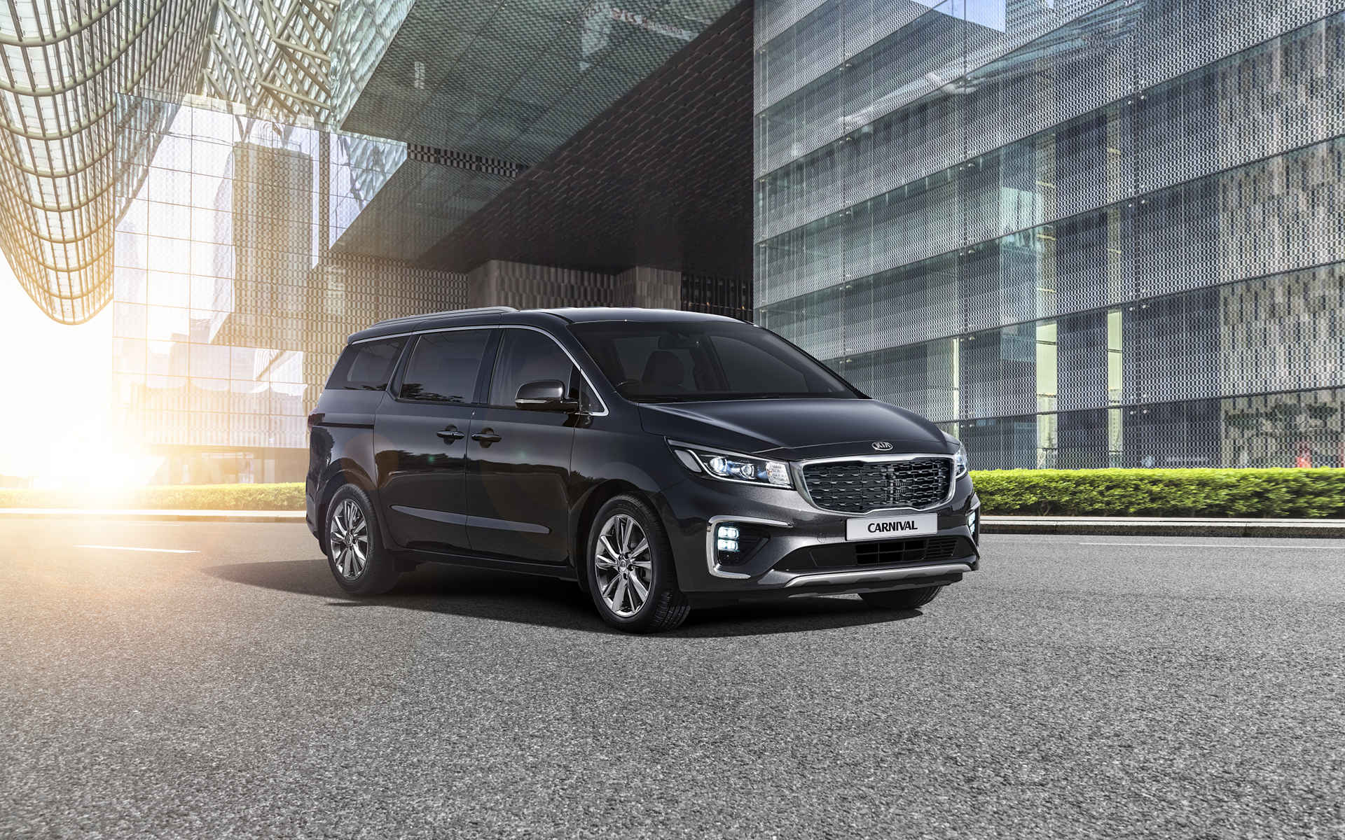 1920x1200 Kia Carnival MPV likely to be launched in India