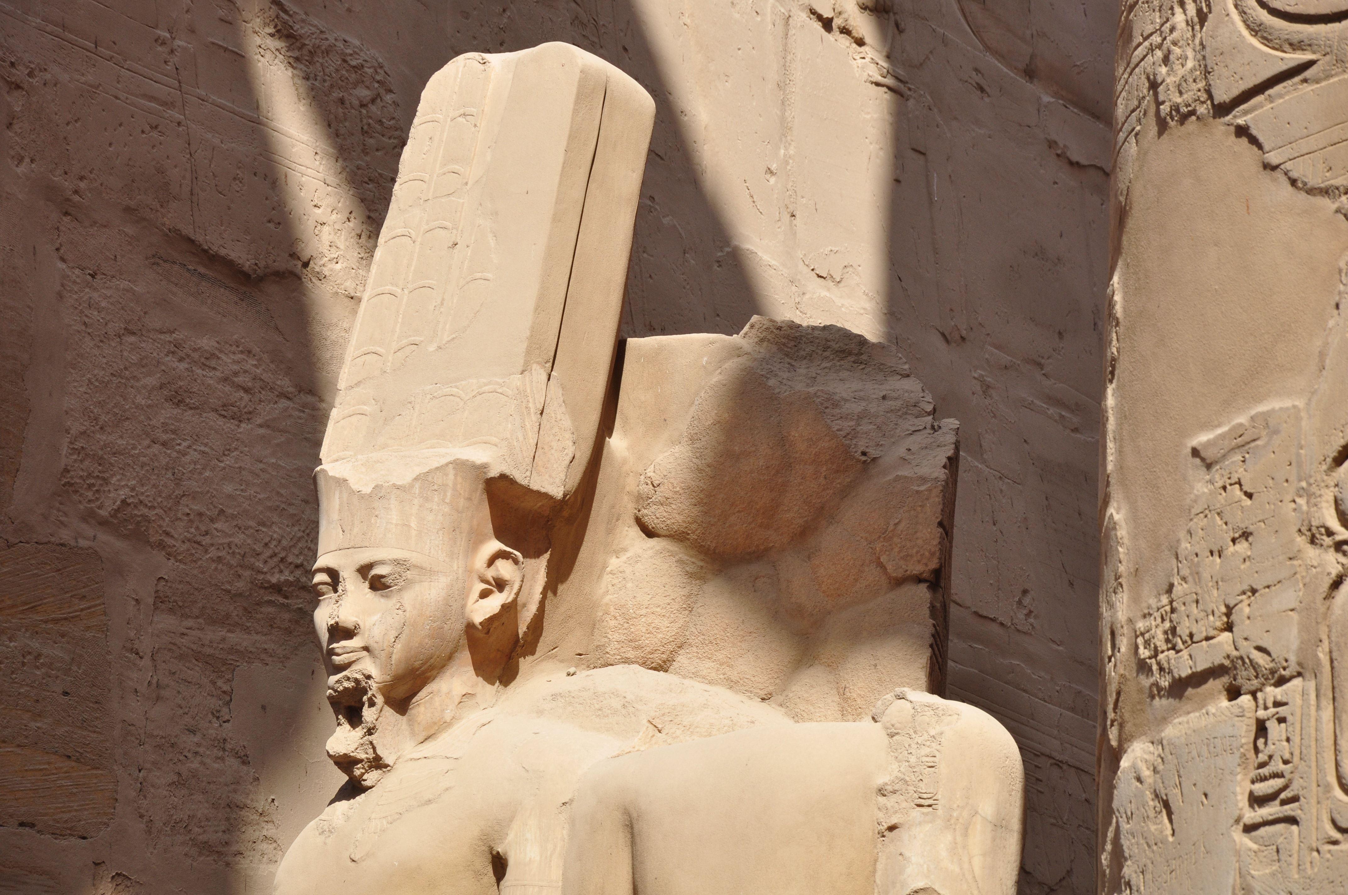 4288x2848 brown concrete egyptian sculpture free image