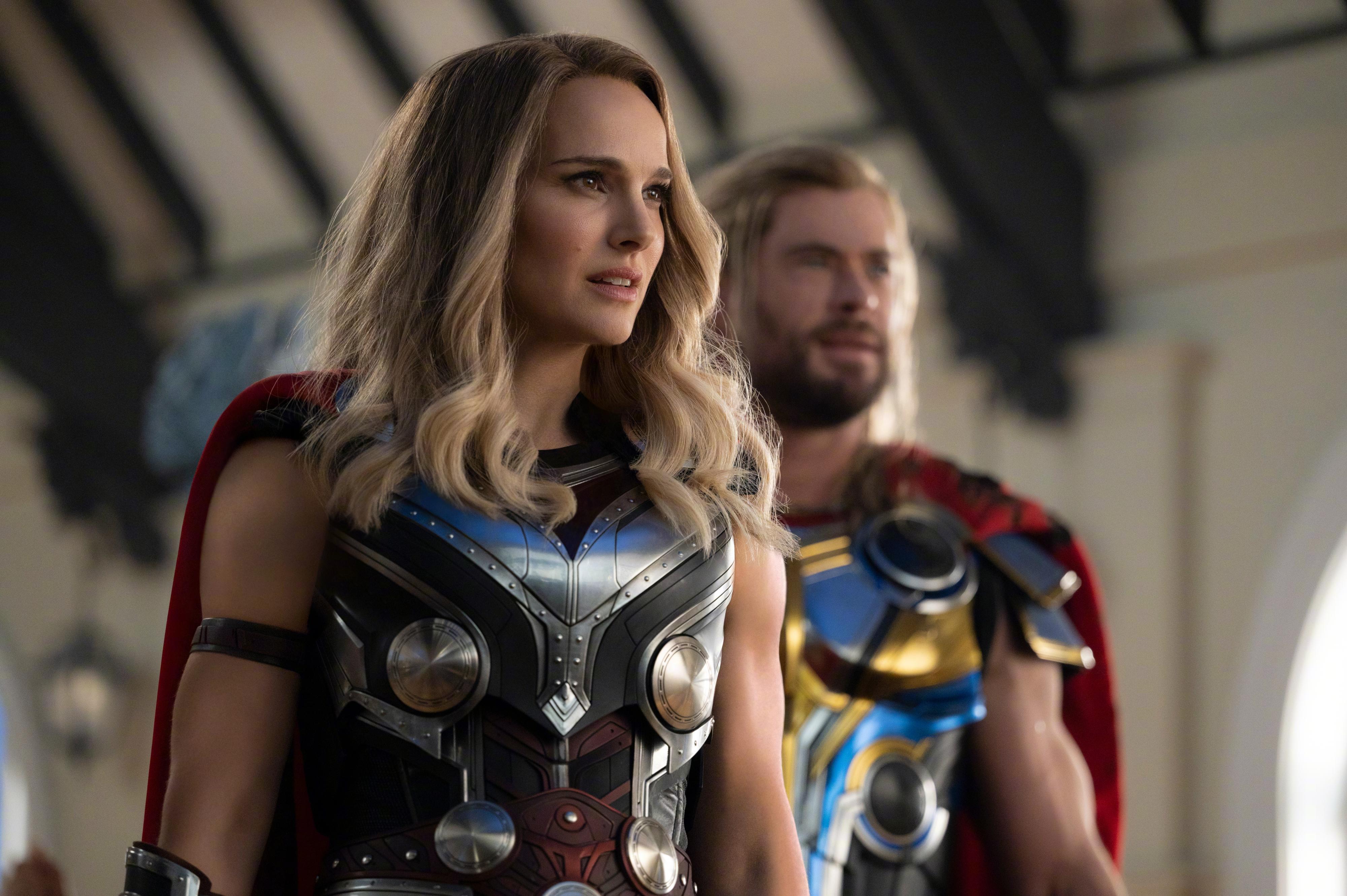 4000x2661 Thor: Love And Thunder 4k Ultra HD Wallpaper
