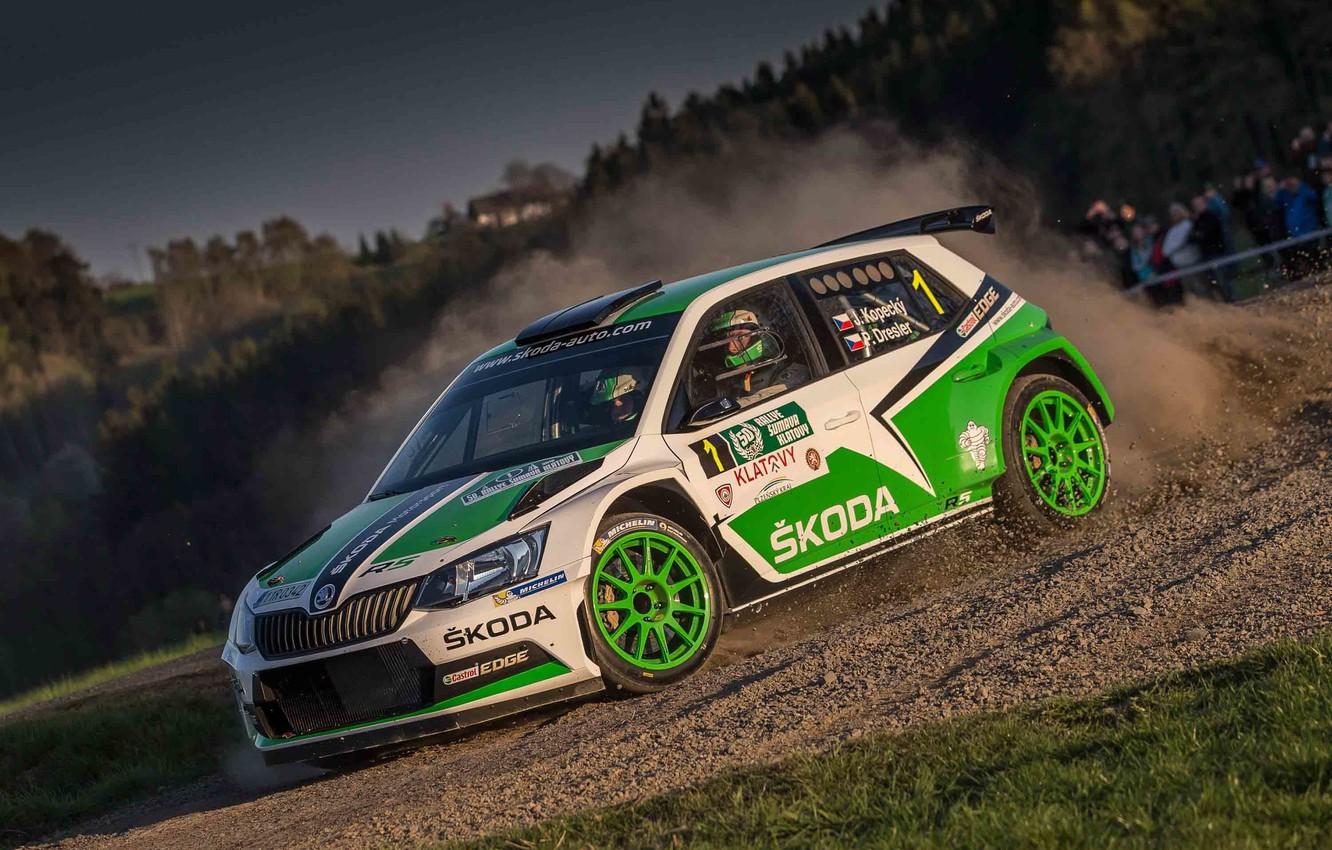 1332x850 Wallpaper The sky, Dust, Turn, Rally, Rally, Skoda, Fabia, WRC2 image for desktop, section другие марки