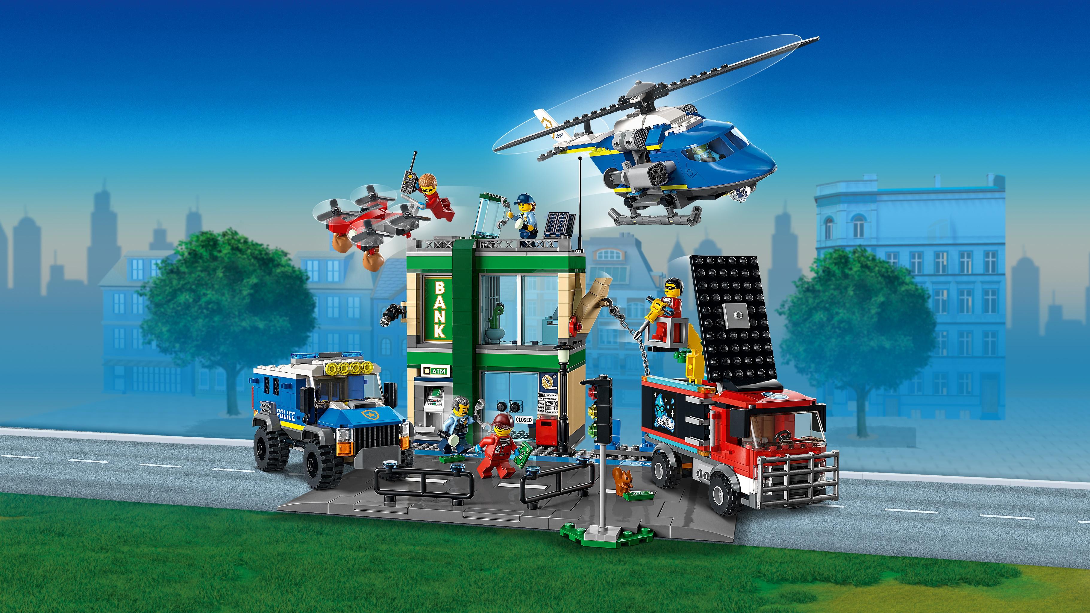 3641x2048 Police Chase at the Bank 60317® City Sets.com for kids