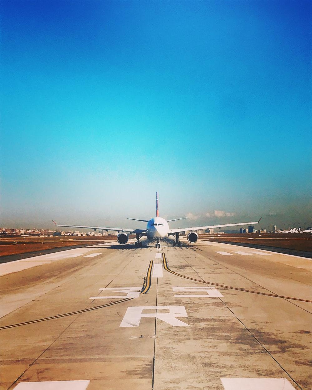 1000x1250 Dubai Airport Picture. Download Free Image