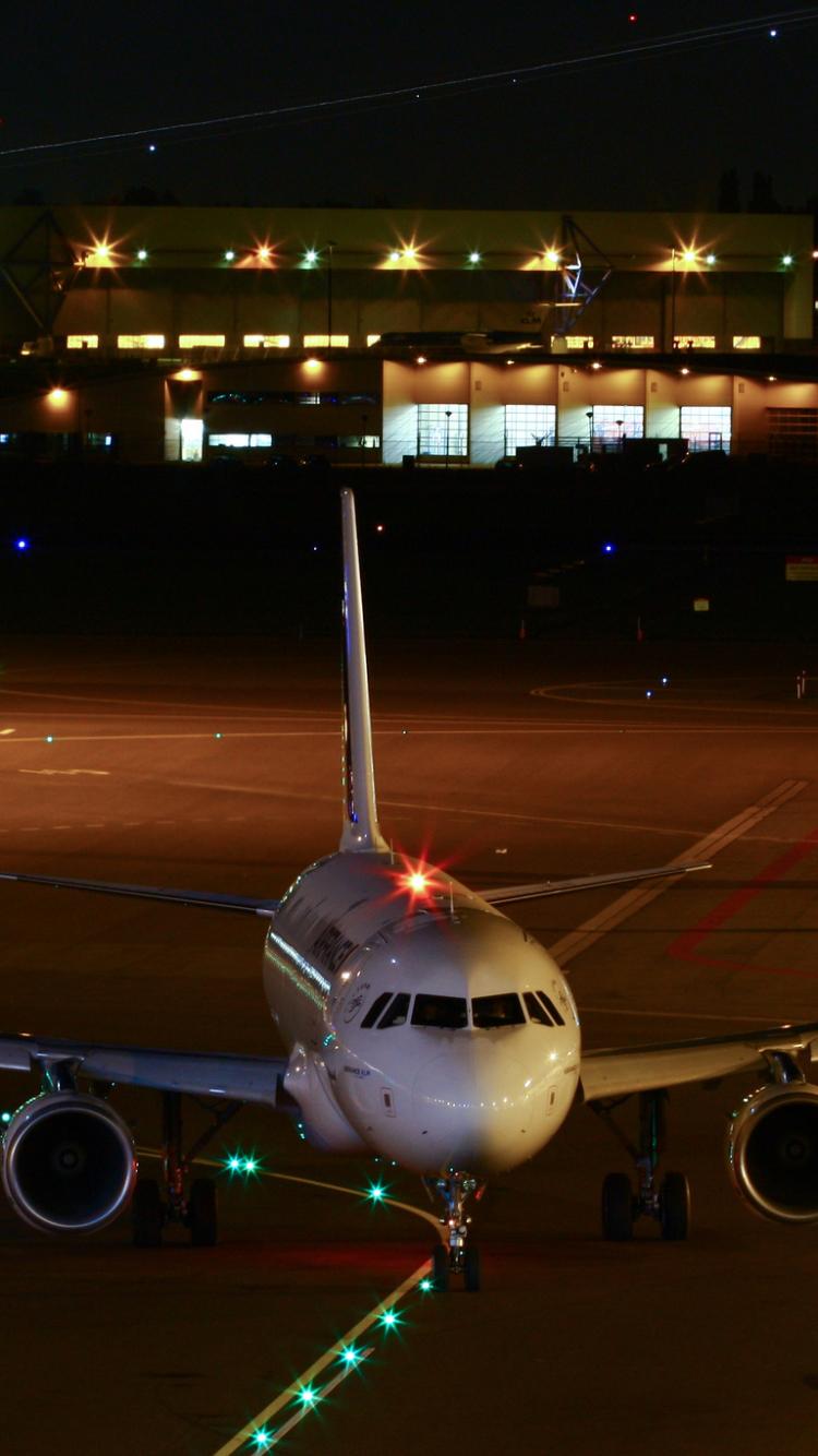750x1334 Aircraft Phone Wallpaper