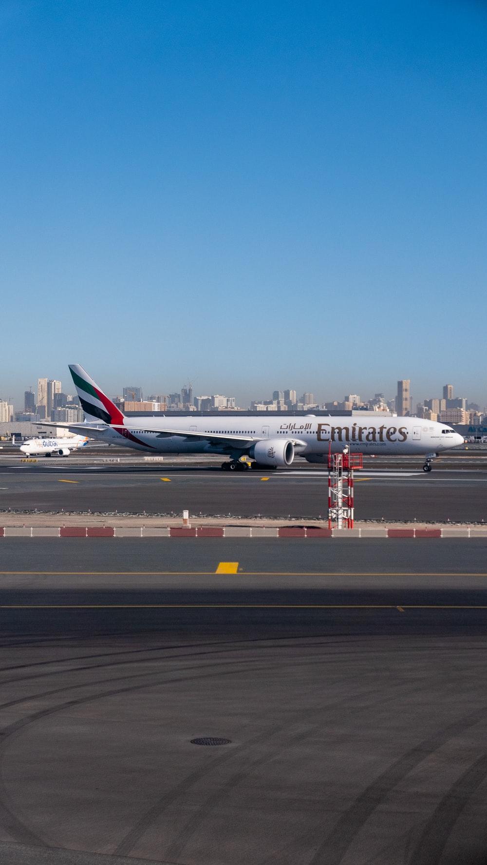 1000x1774 Dubai Airport Picture. Download Free Image