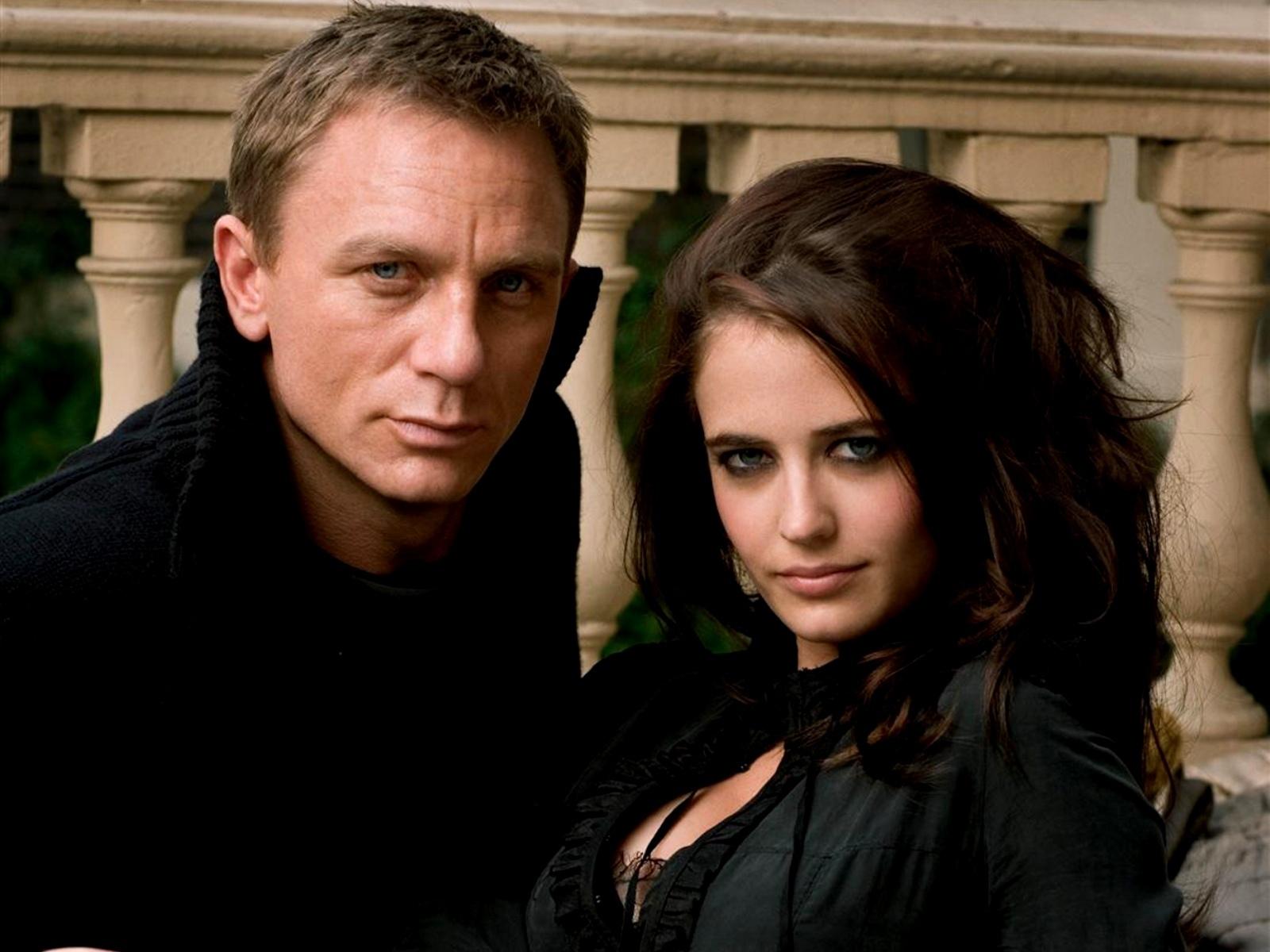 1600x1200 Casino Royale Bond Wallpaper