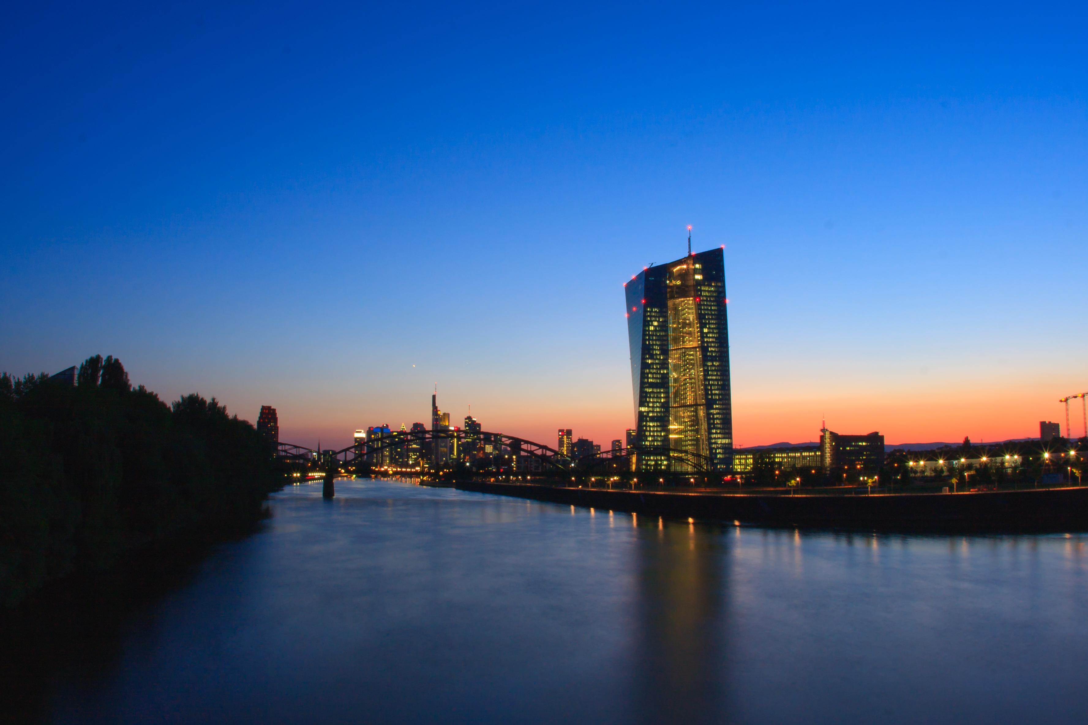 3554x2369 ECB Frankfurt with