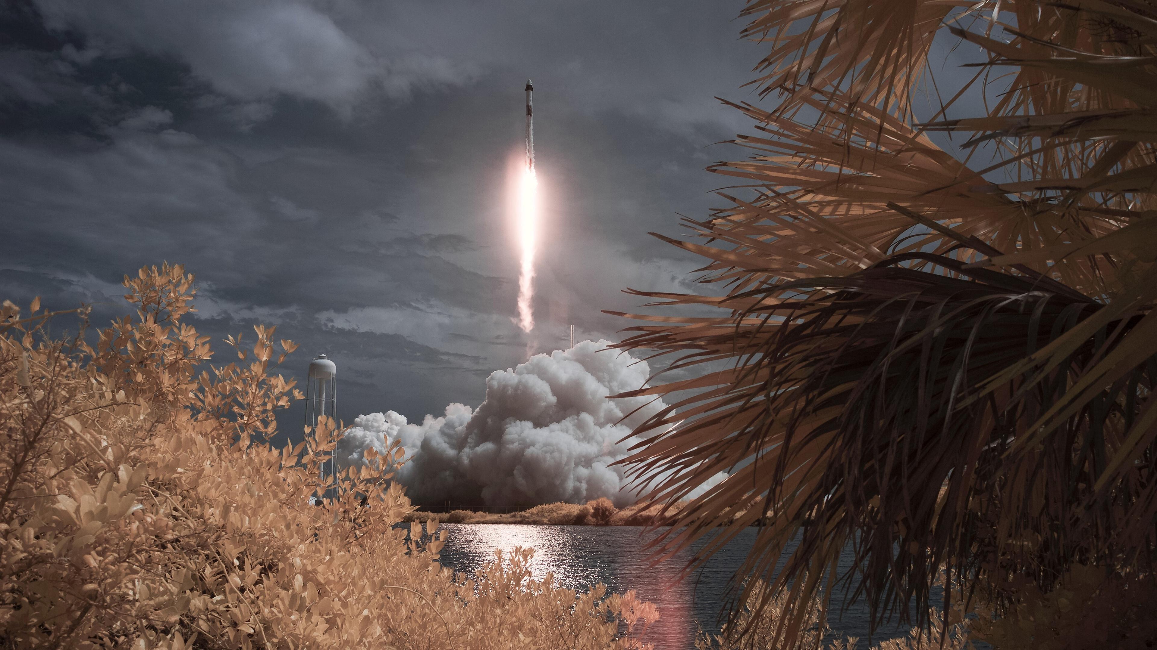 3840x2160 SpaceX Falcon 9 Rocket Crew Dragon Liftoff