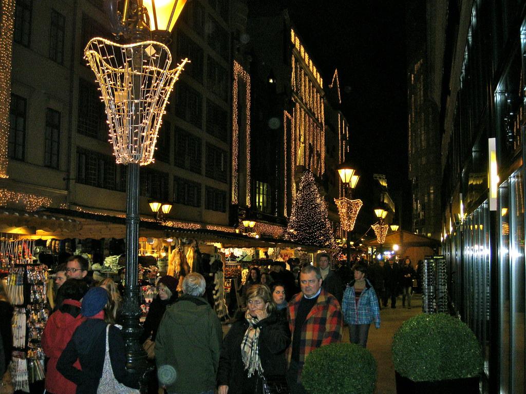 1024x768 Budapest Christmas Market. Budapest Christmas Market 2012