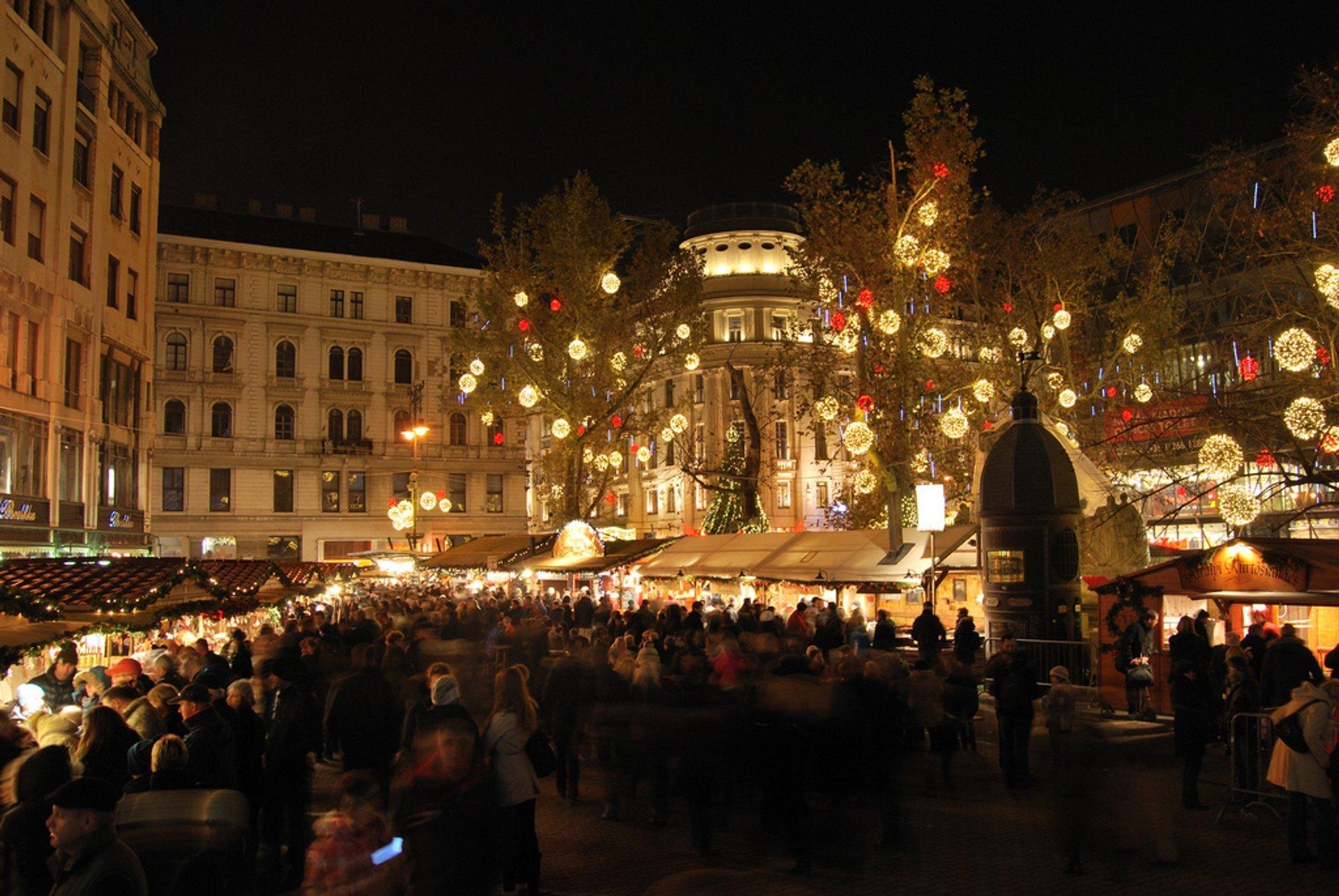 1920x1286 Budapest Christmas Markets 2022 2023 In Hungary