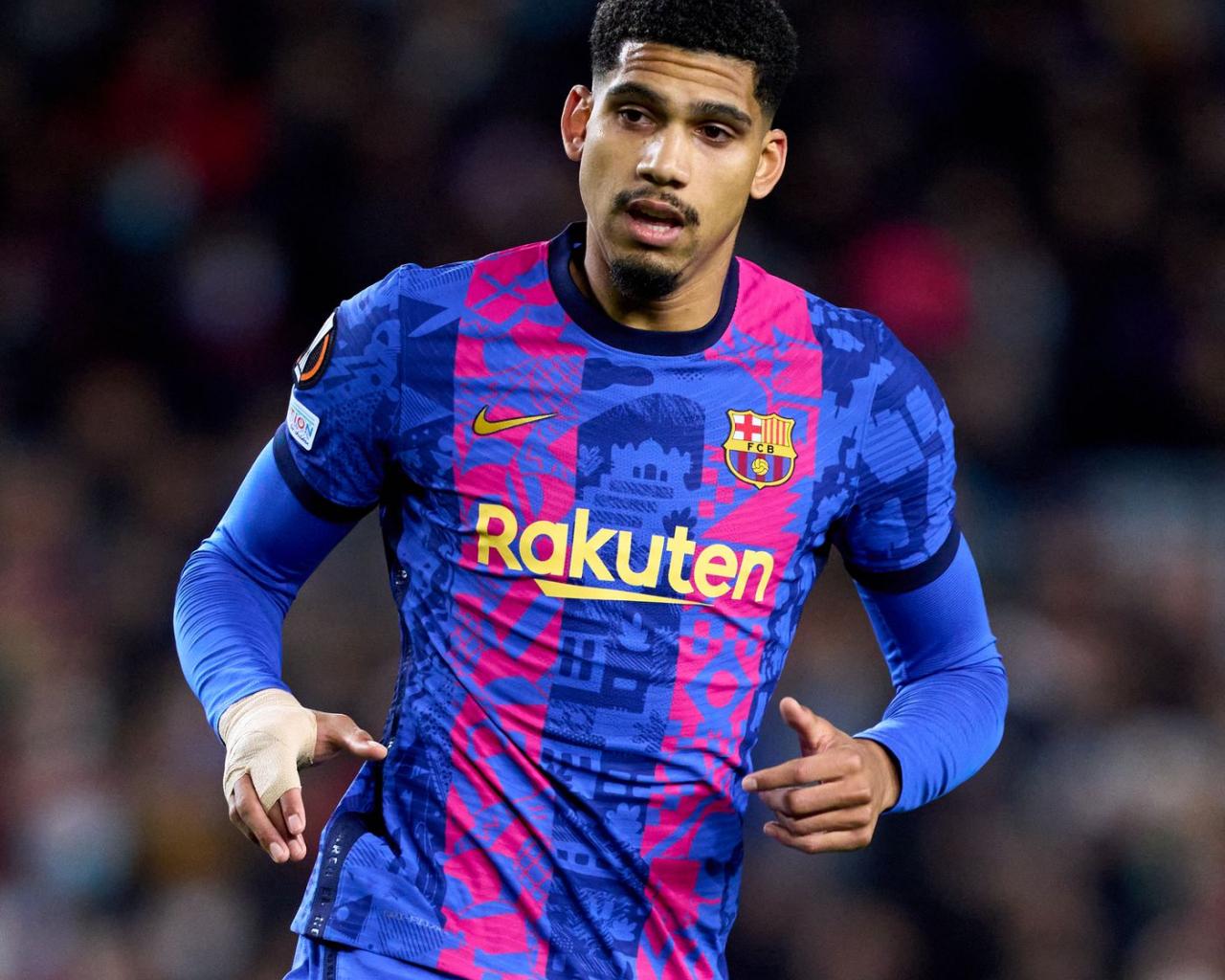 1280x1024 Free download FC Barcelona News 13 March 2022 All set for Osasuna clash Bara [1400x1400] for your Desktop, Mobile & Tablet. Explore Barcelona Players 2022 Wallpaper. Players Wallpaper, Basketball Players Wallpaper, Football Players Wallpaper