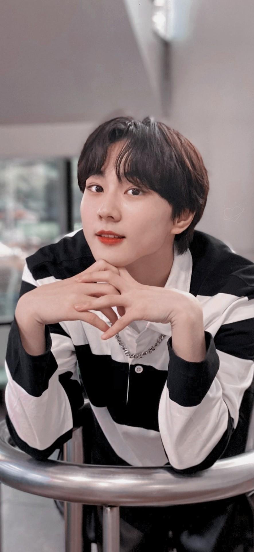 886x1920 Soulmatesz