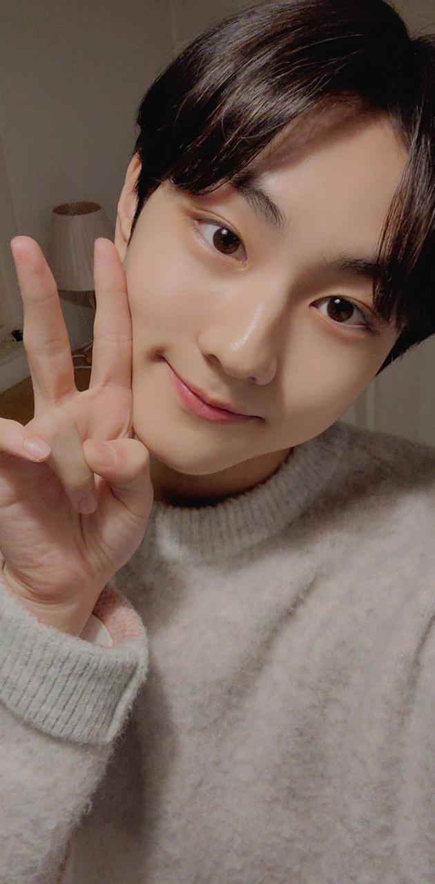 630x1280 Jungwon wallpaper