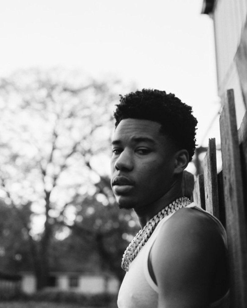 809x1008 KAZI Magazine