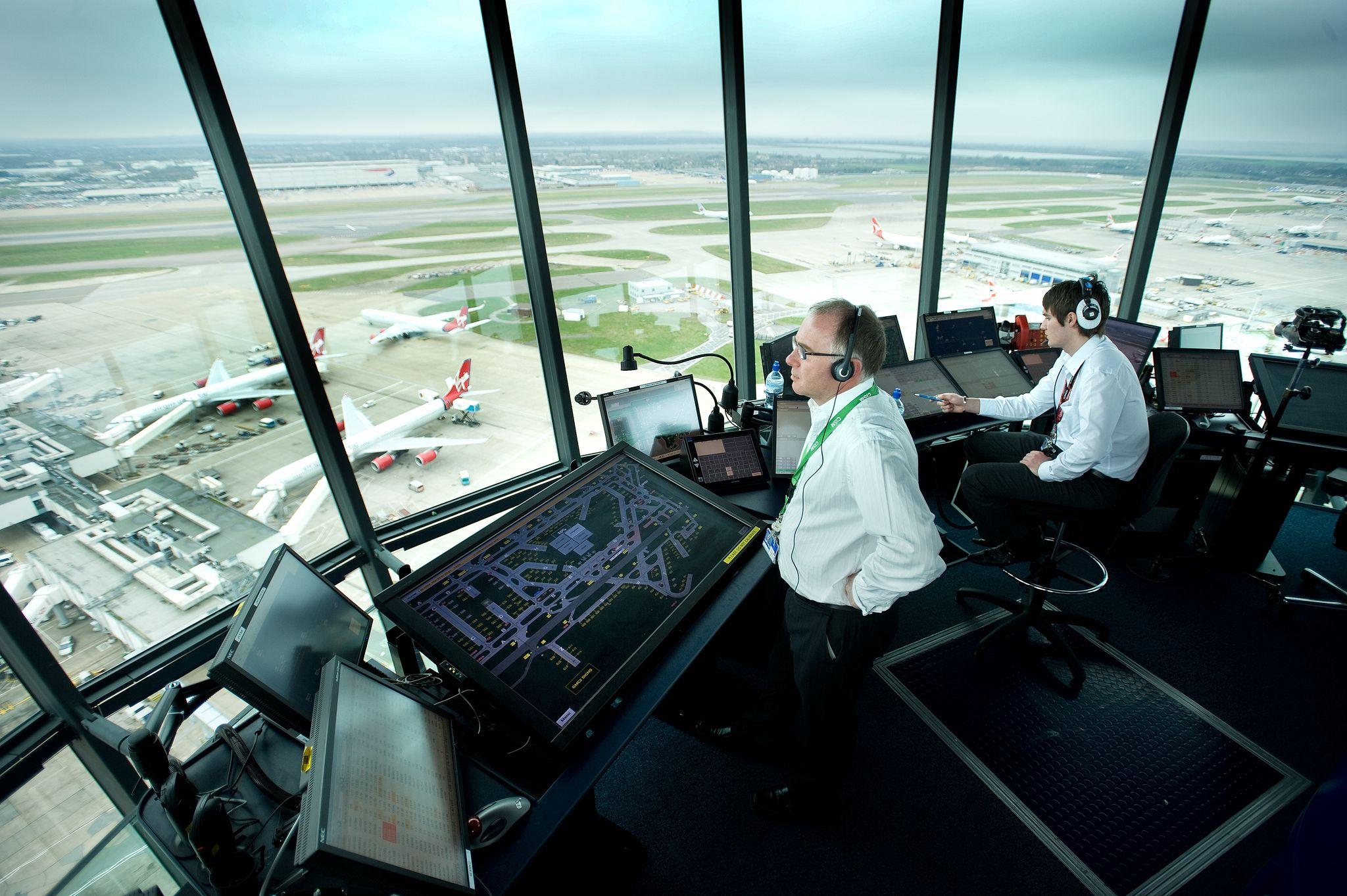 2048x1363 Inside Heathrow Air Traffic Control Tower