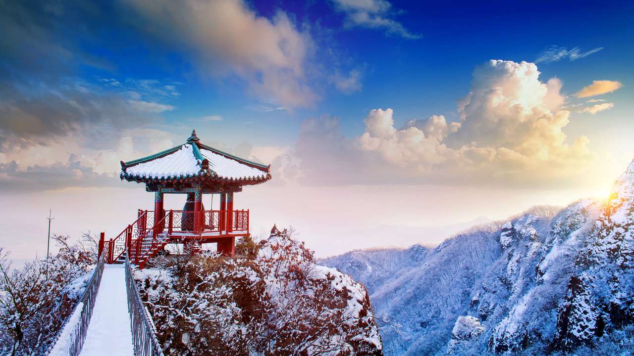 1280x720 Landscape in winter, Guemosan in korea. photo puzzle