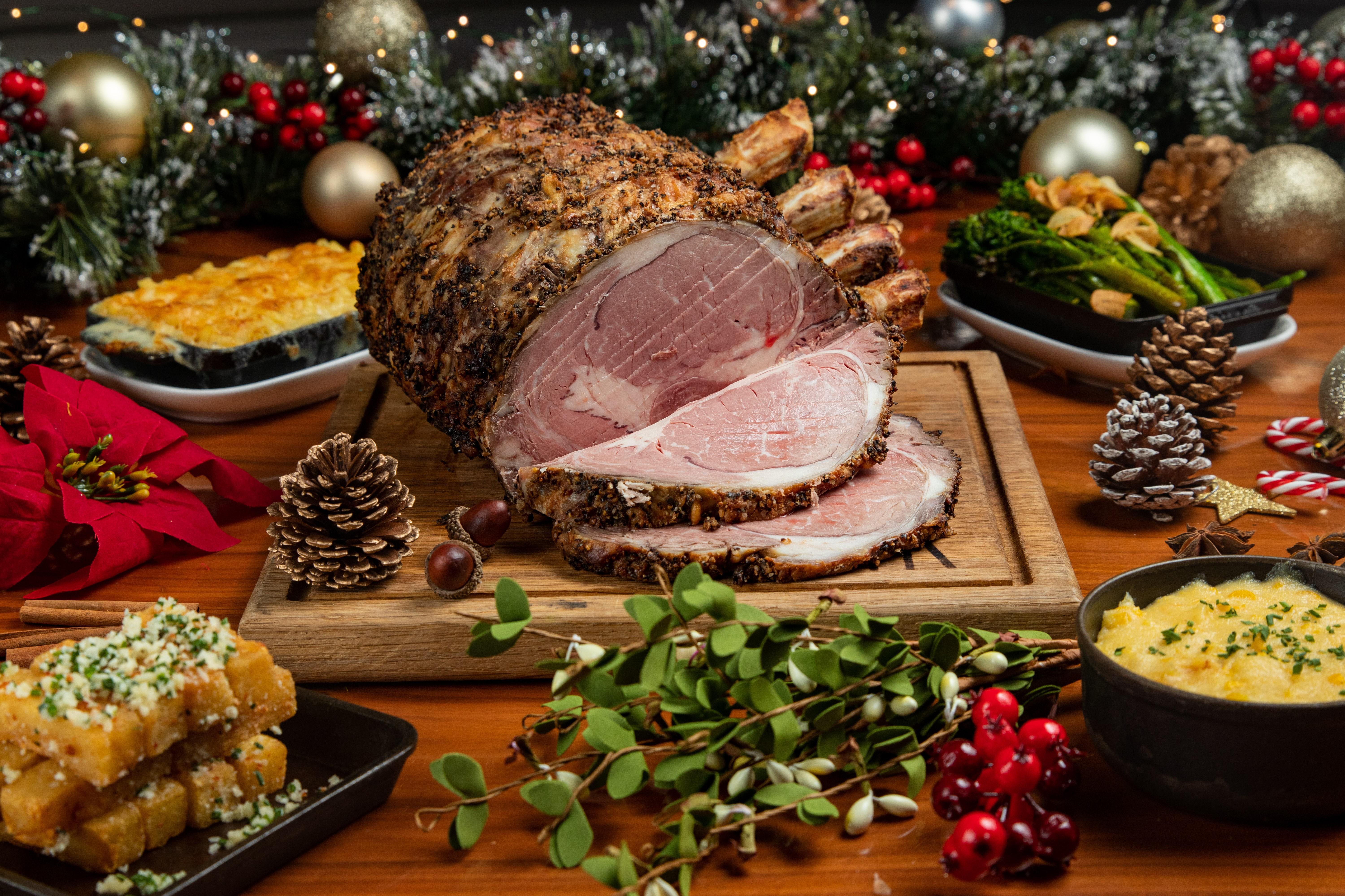 6000x4000 Christmas Dining and Drinking Deals in Phoenix. Phoenix New Times