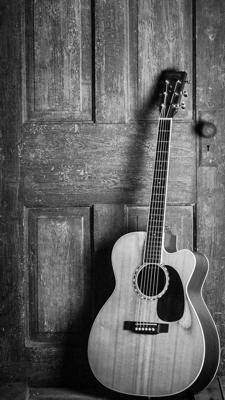 720x1280 4K Guitar Wallpaper