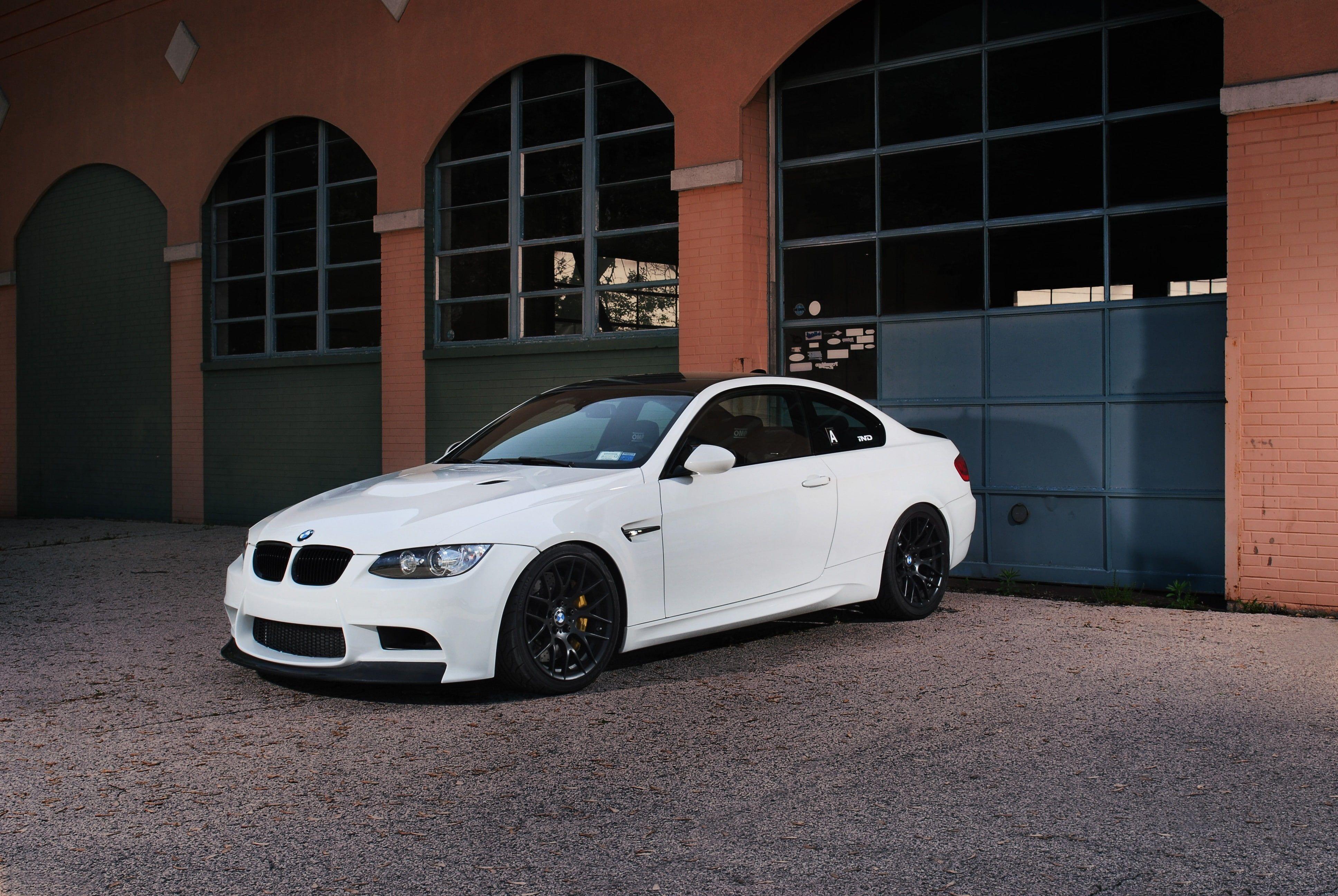 3872x2592 BMW M3 E92 White #bmw #M3 #E92 #white #coupe #black #wheels #reflection K #wallpaper #hdwallpaper #desktop. Bmw, Bmw m Bmw wallpaper