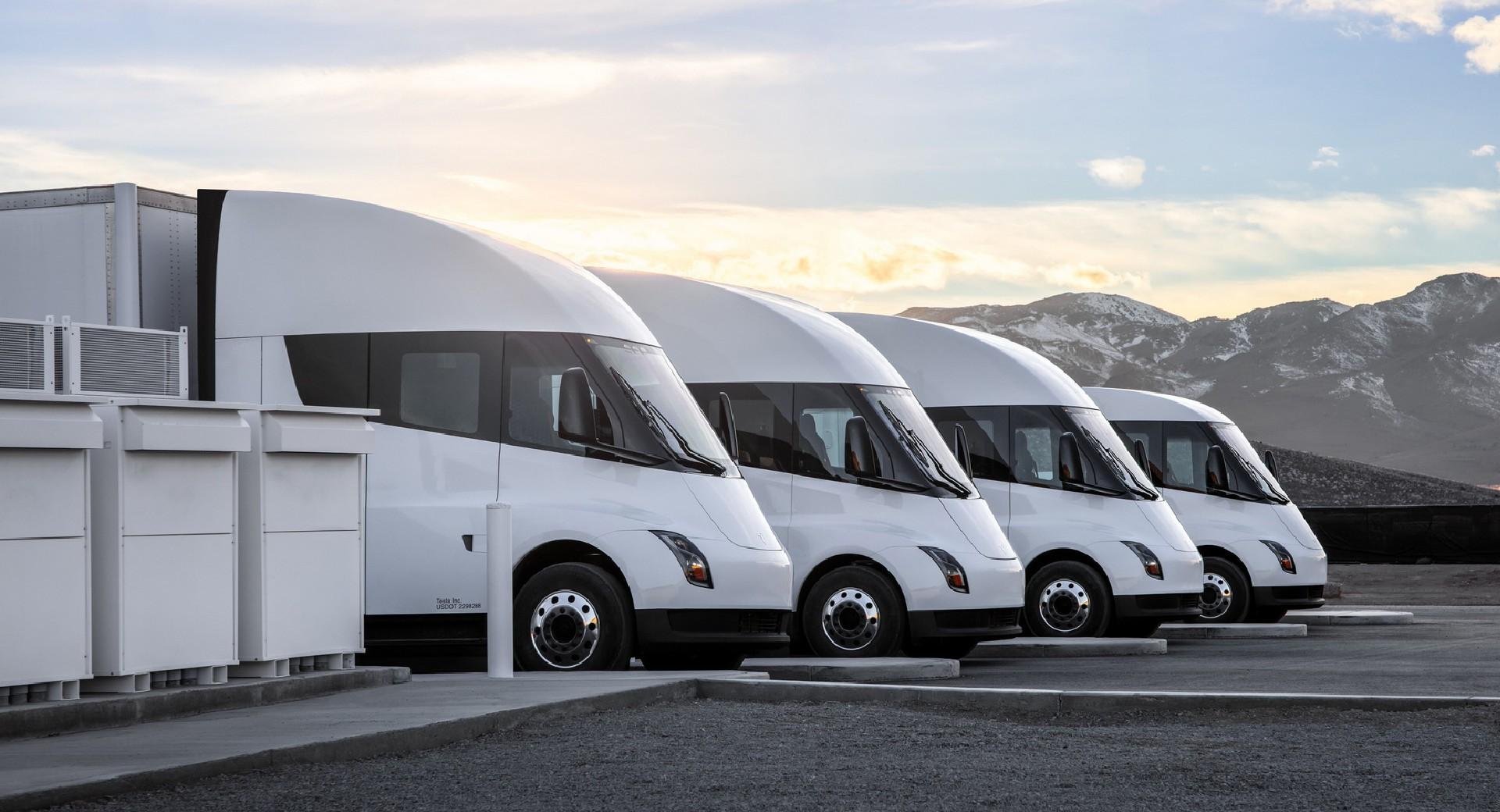 1920x1040 The First Tesla Semi Trucks Will Be Delivered This Year, Says Elon Musk