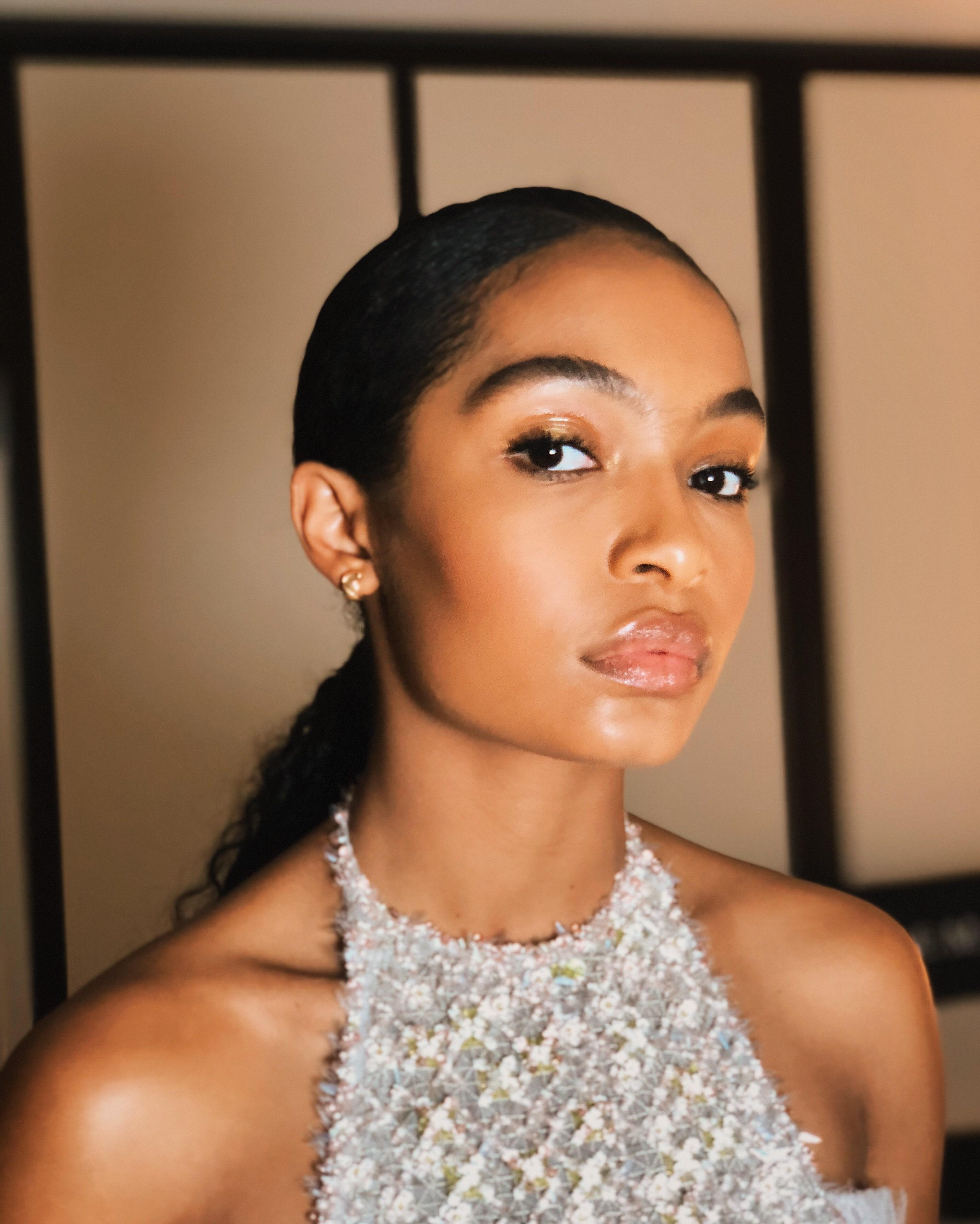 3024x3775 Met Gala 2018: Yara Shahidi's Makeup Artist Reveals Her Body Highlighting Secrets
