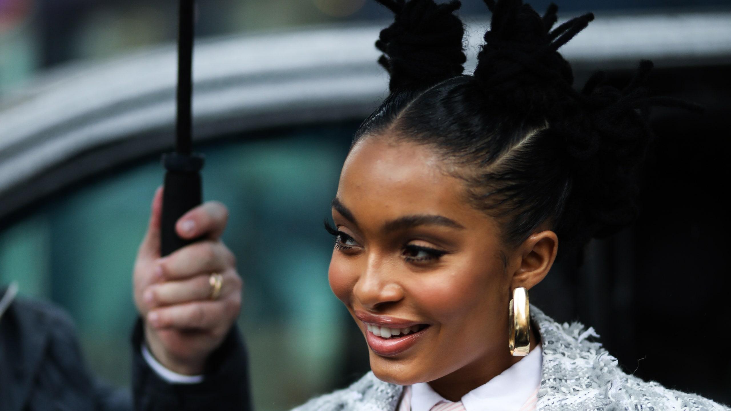 2560x1440 Yara Shahidi's Emmy Awards Beauty Included An Eye Catching Optical Illusion
