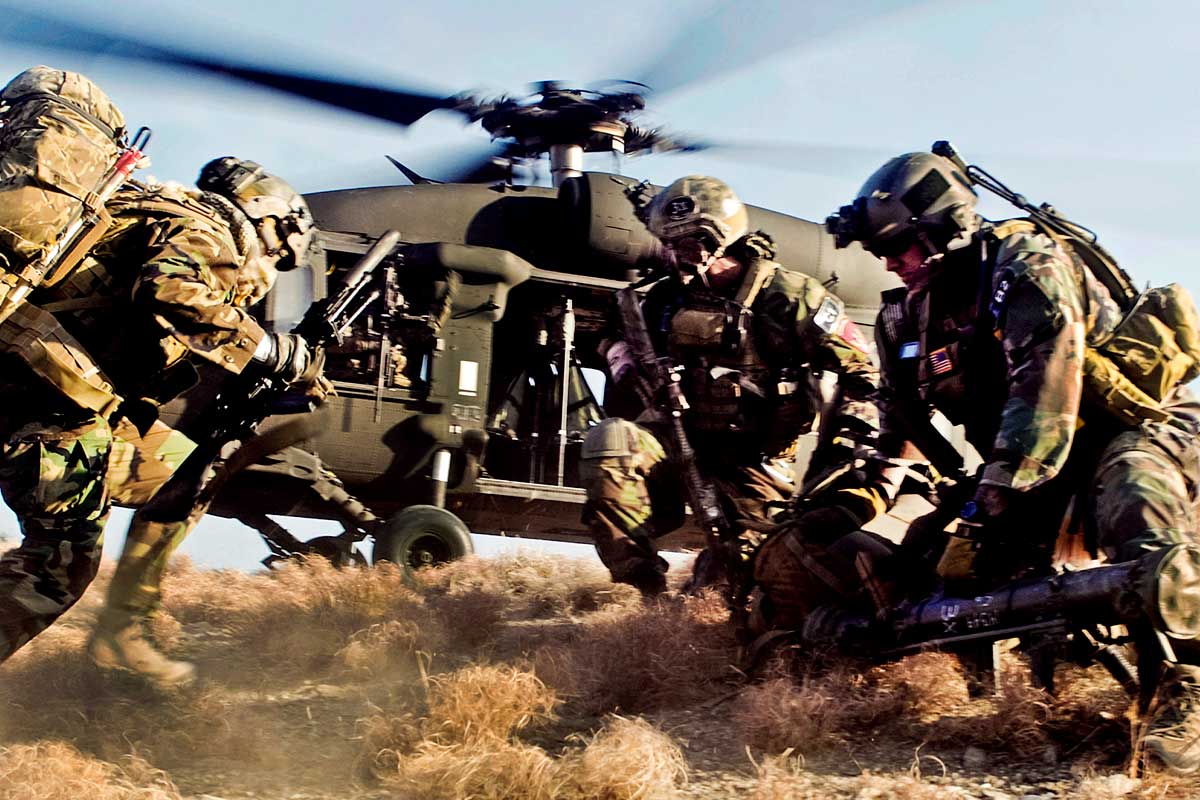 1200x800 UH 60A L Black Hawk Helicopter