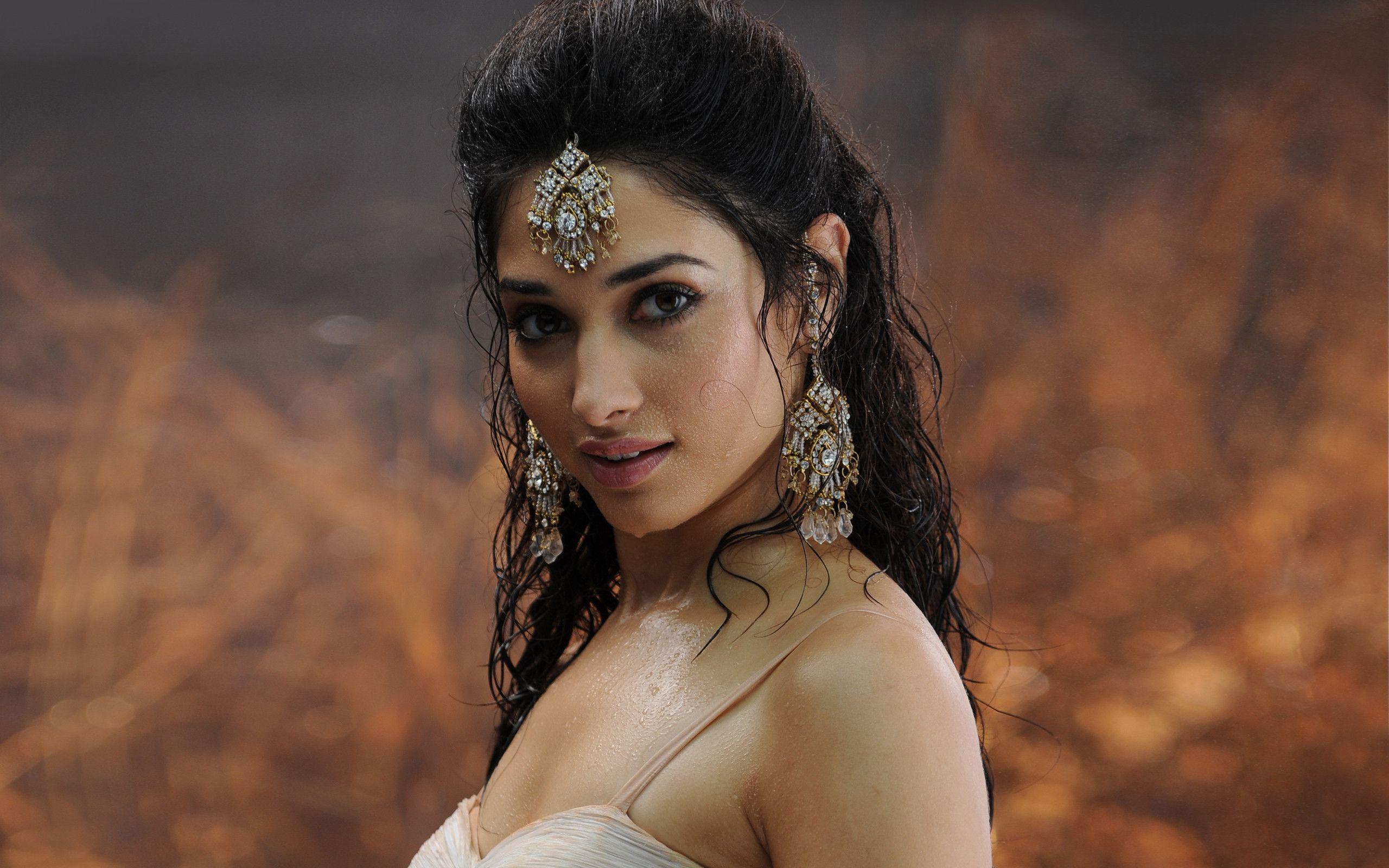 Indian Actresses Hd Wallpapers Top Free Indian Actresses Hd Backgrounds Wallpaperaccess