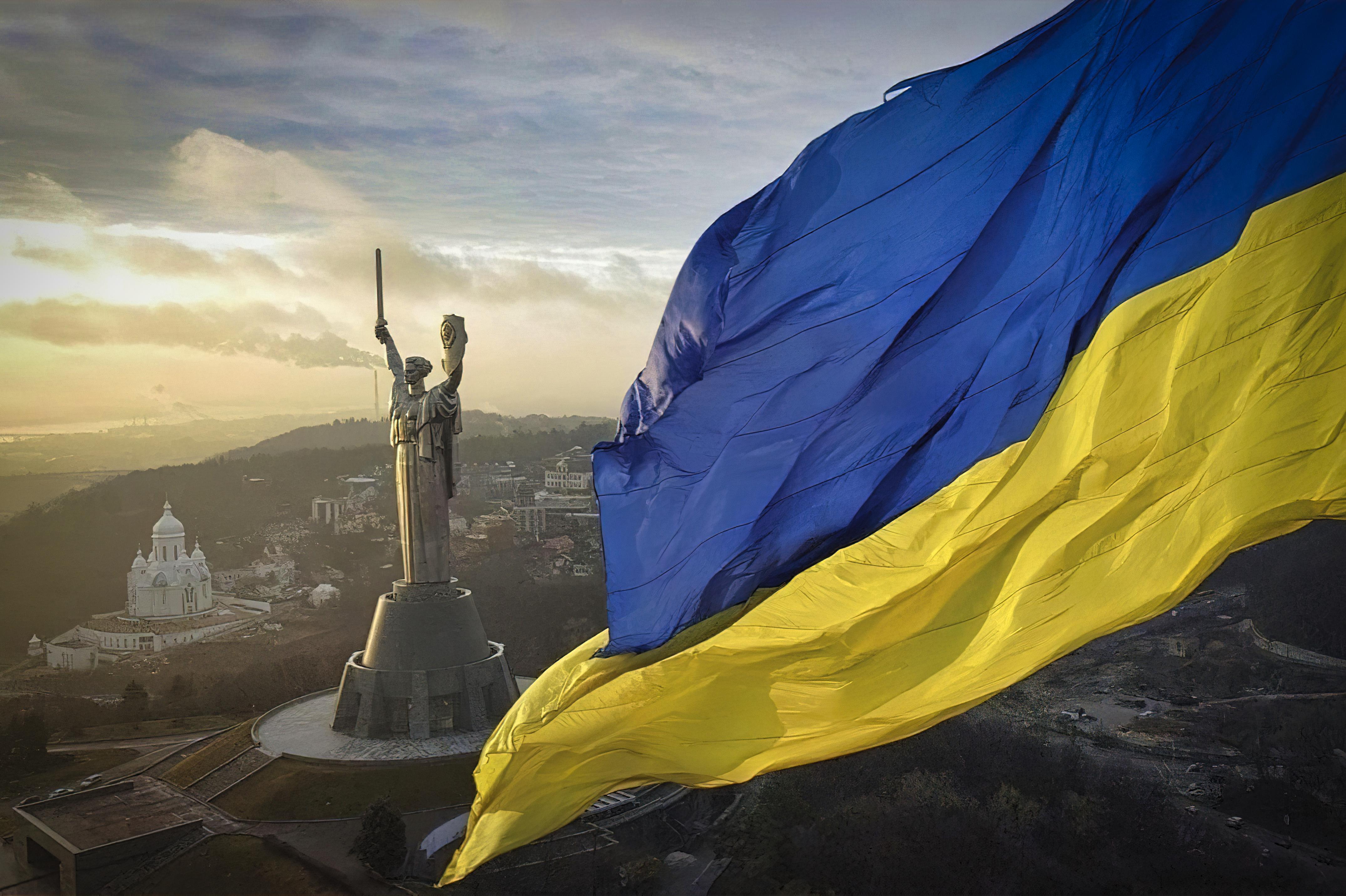 4300x2863 Ukraine Flag Monument World War Ii Kyiv Wallpaper:4300x2863