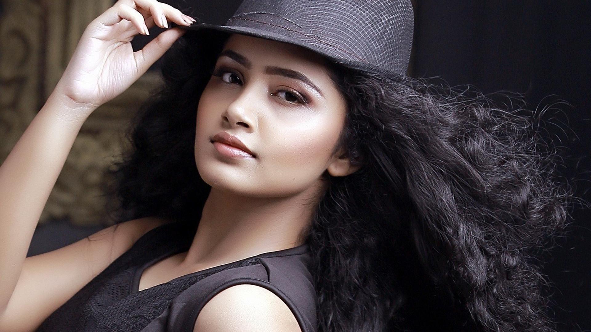 1920x1080 Anupama Parameswaran Desktop Wallpaper 12448