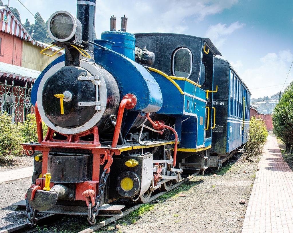 1024x813 Toy Train Darjeeling Railway, India jigsaw puzzle in Puzzle of the Day puzzles on