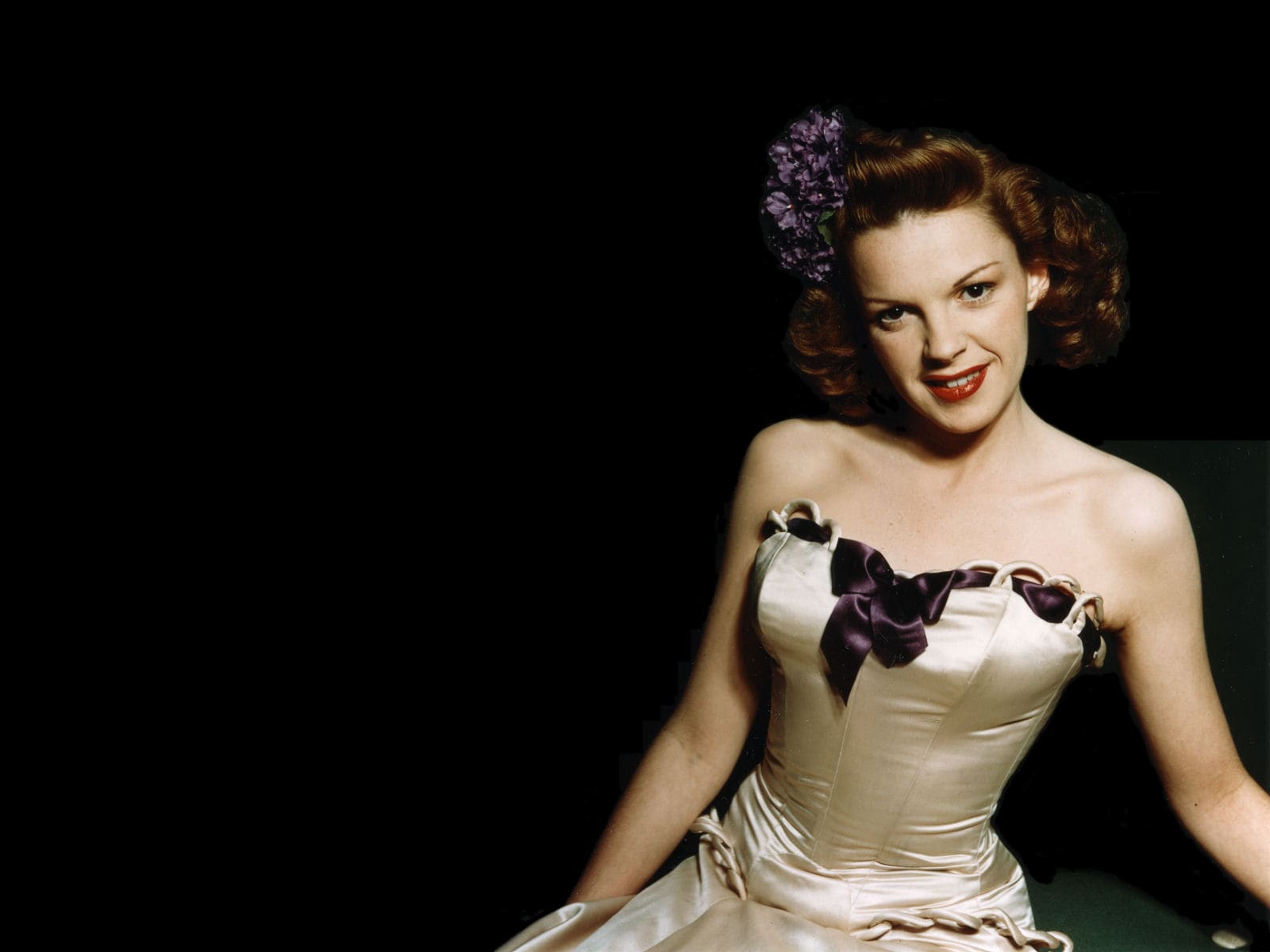 1600x1200 Judy Garland HD Wallpaper