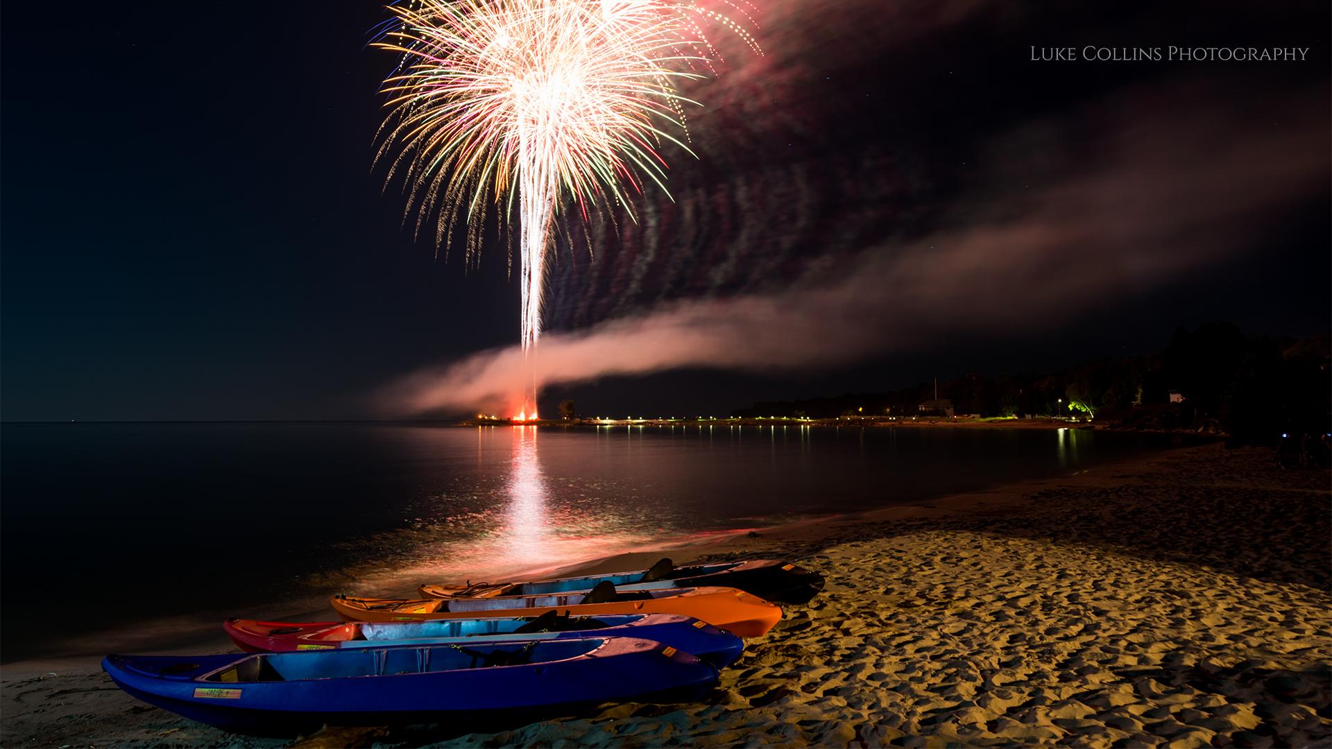 Fireworks Beach Wallpapers - Top Free Fireworks Beach Backgrounds - WallpaperAccess