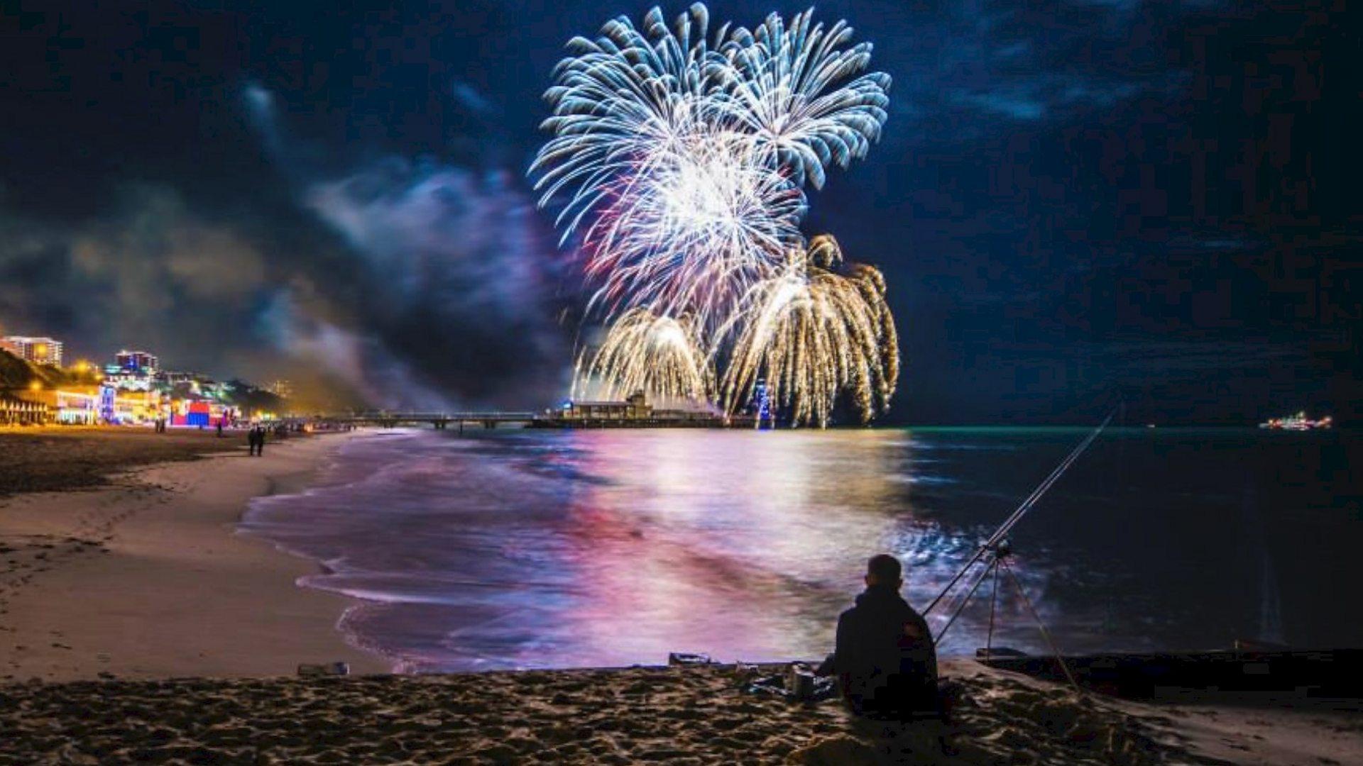 Fireworks Beach Wallpapers Top Free Fireworks Beach Backgrounds