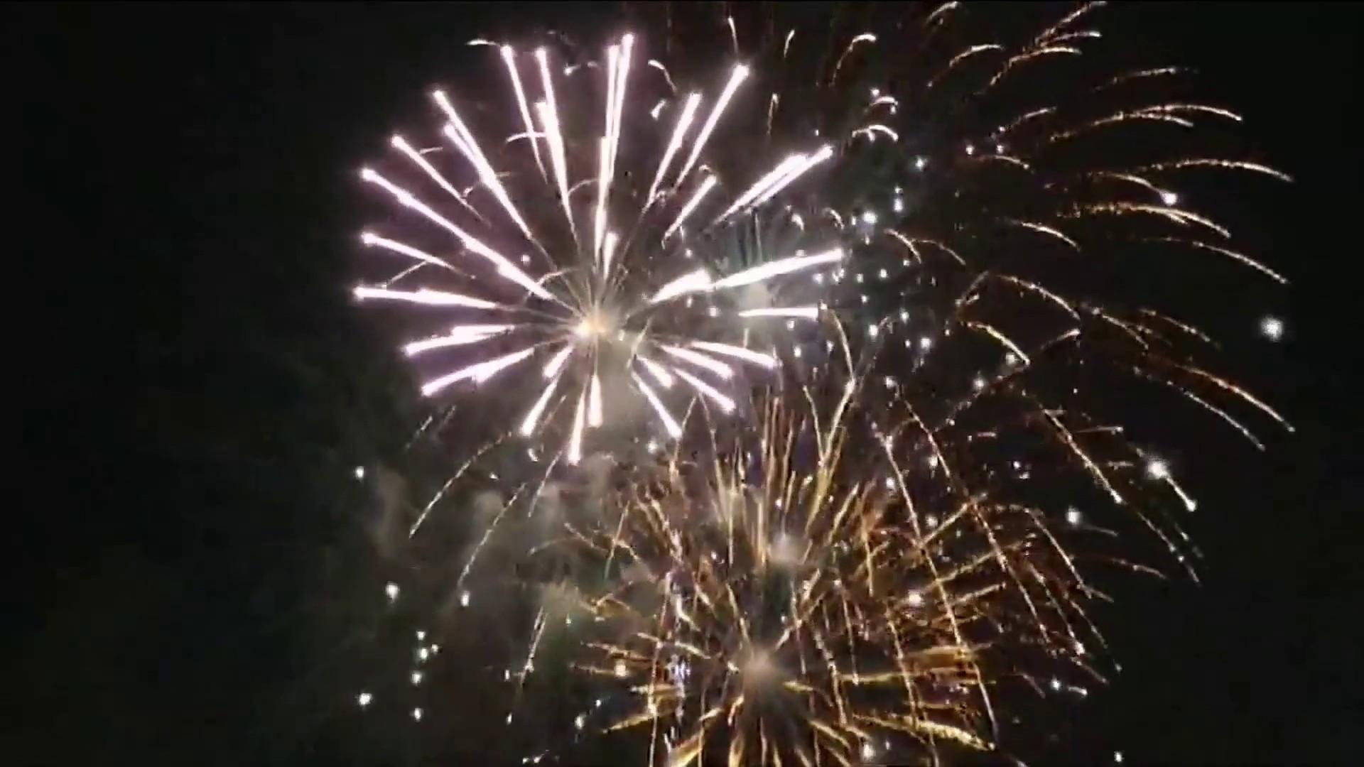 Fireworks Beach Wallpapers - Top Free Fireworks Beach Backgrounds - WallpaperAccess