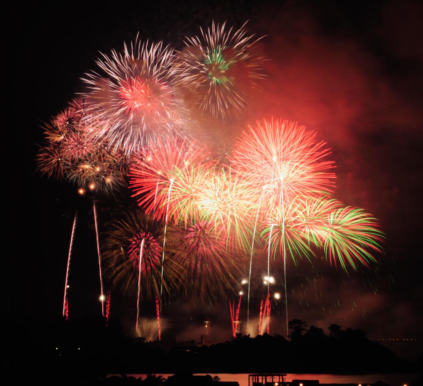 1460x1332 Fireworks HD Wallpaper