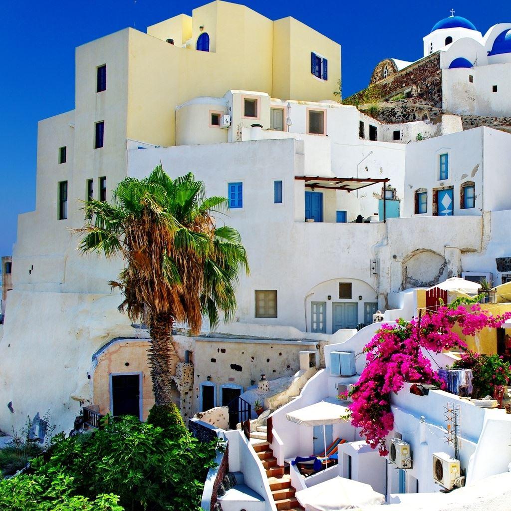 1024x1024 Santorini Oia iPad Wallpaper Free Download