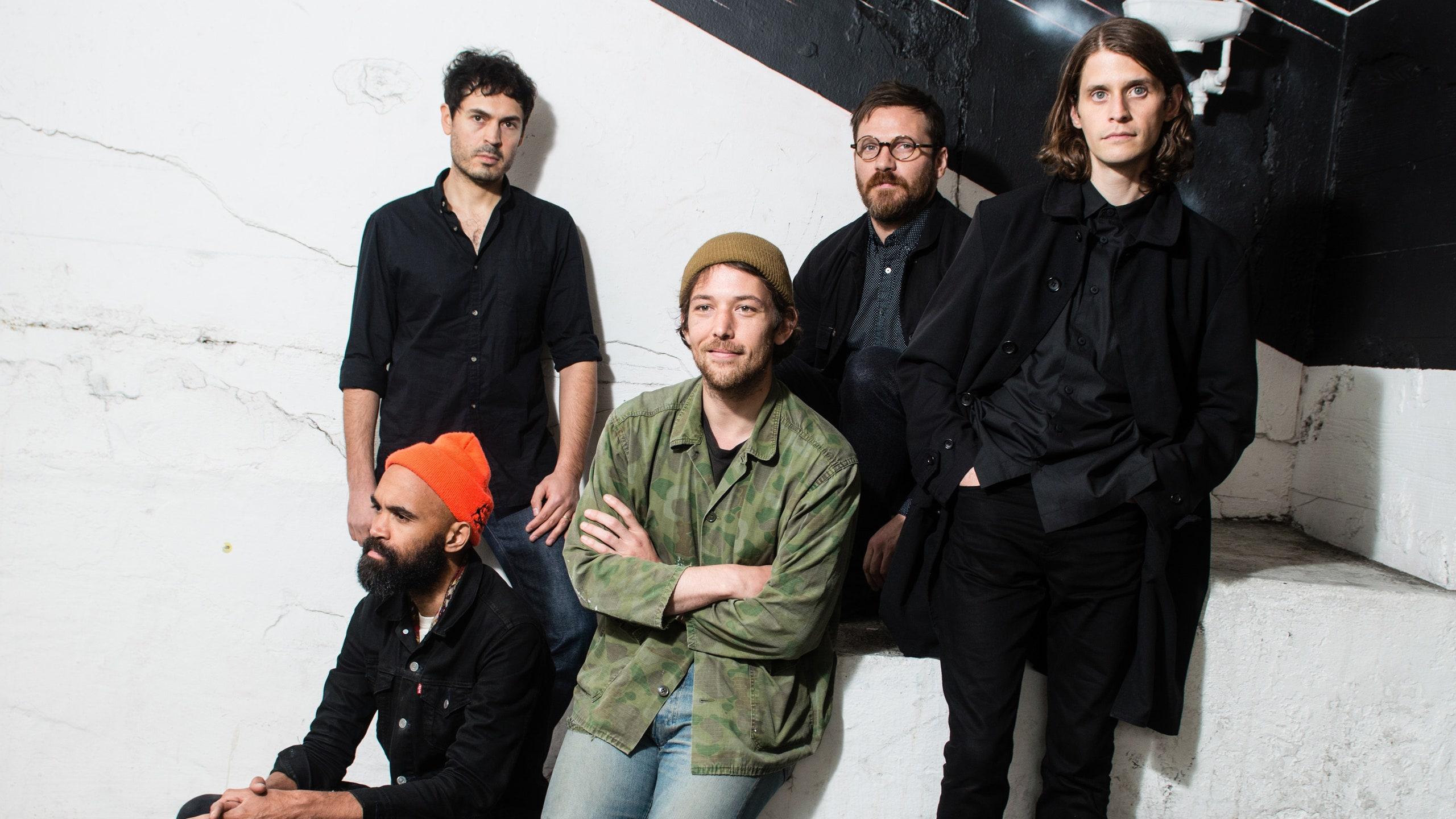 2560x1440 Why the Lead Singer of Fleet Foxes Thinks Albums Should Be Like Star Wars Movies