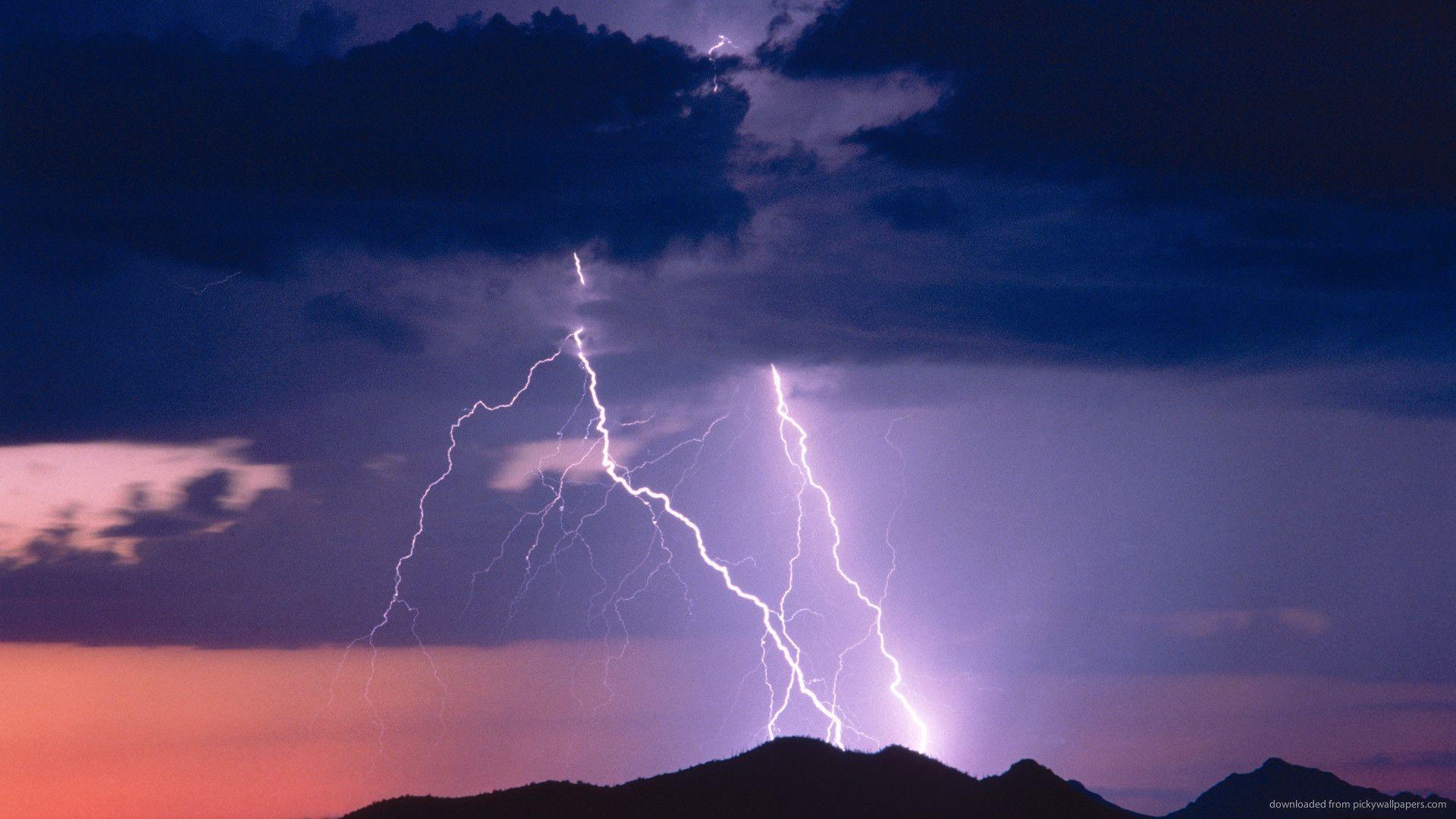 1920x1080 Lightning Bolt Wallpaper