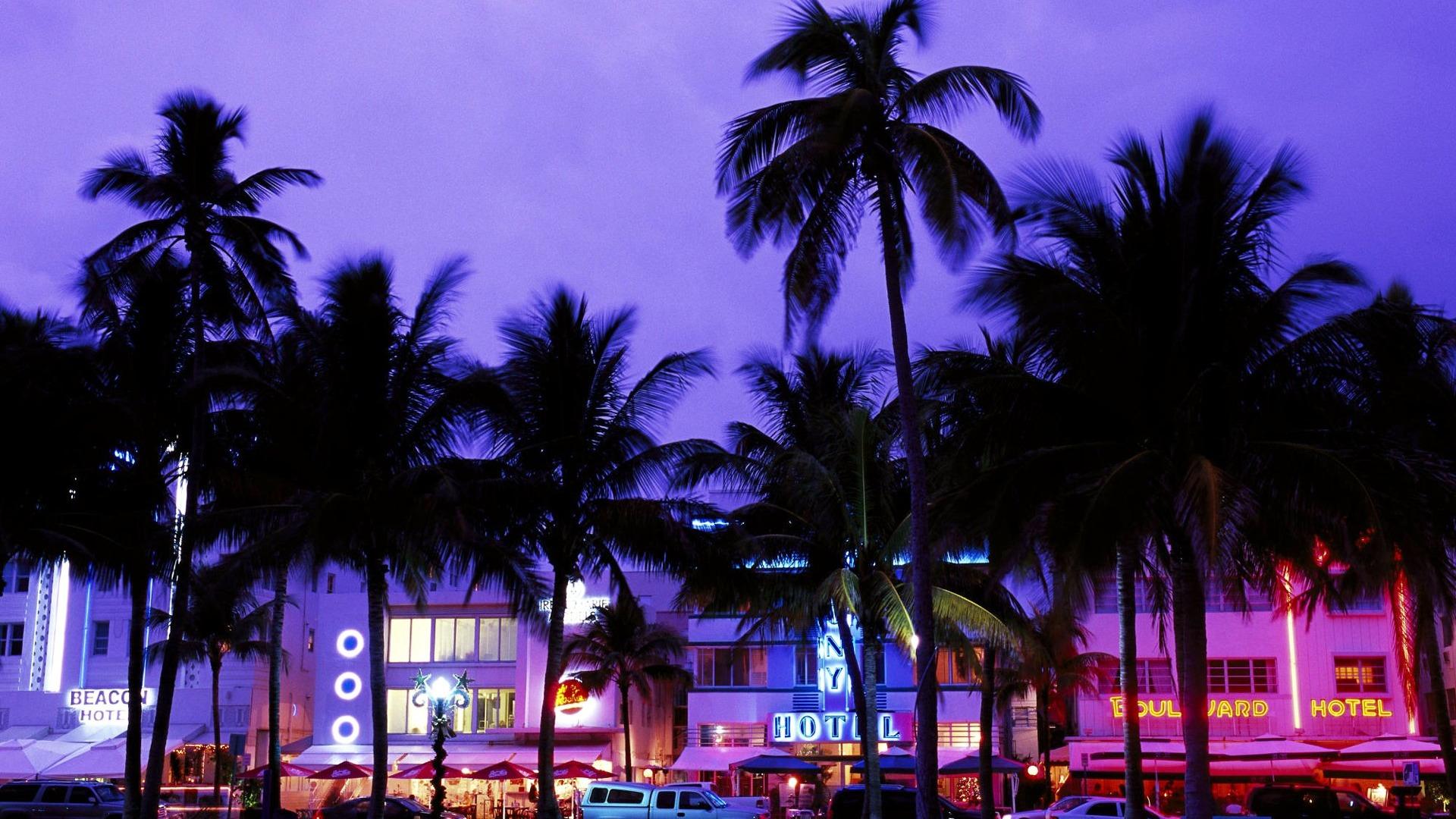 1920x1080 Miami Beach Art Deco District At Night Wallpaper