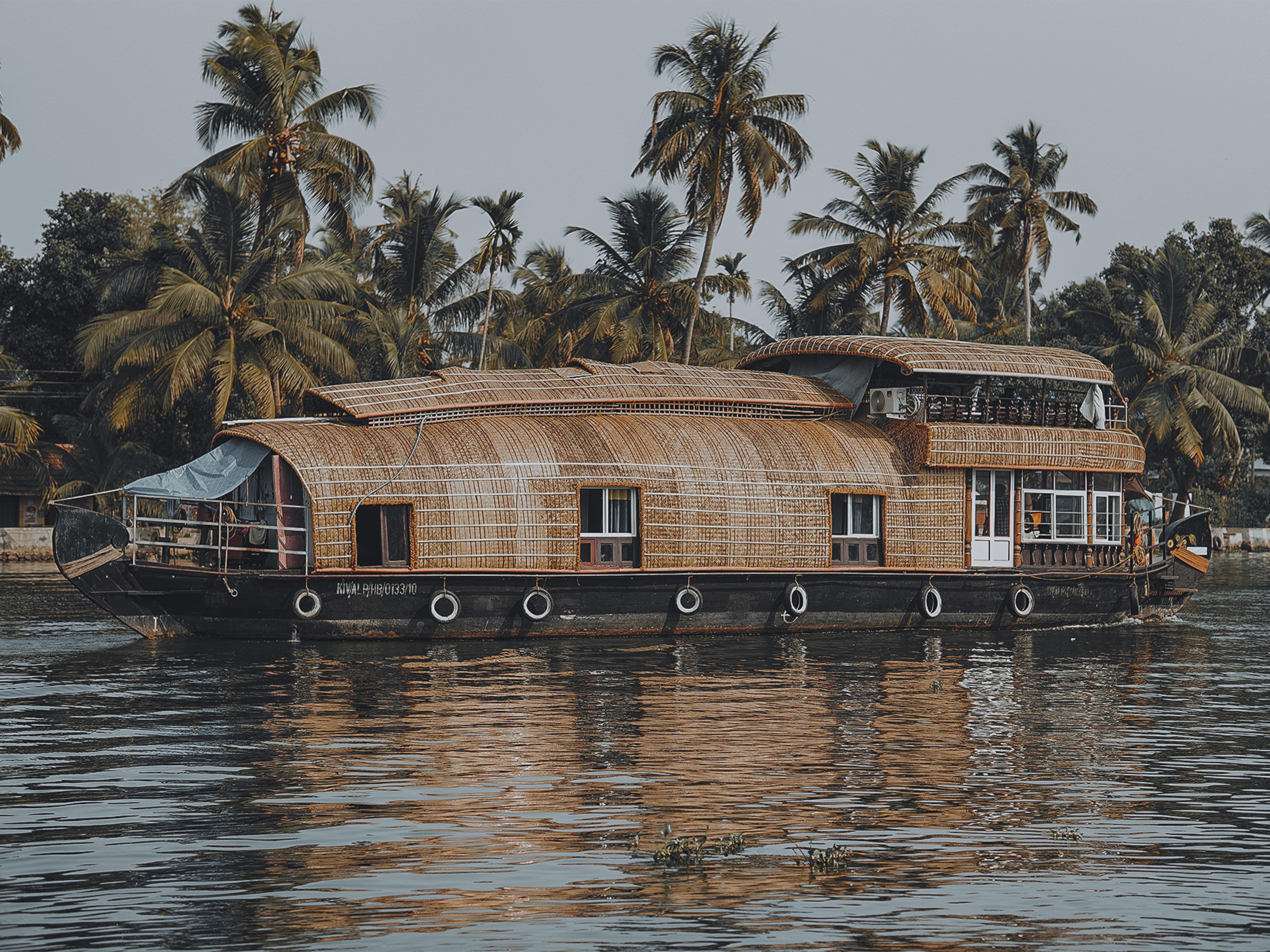 8165x6122 Best Free Houseboat & Image · 100% Royalty Free HD Downloads