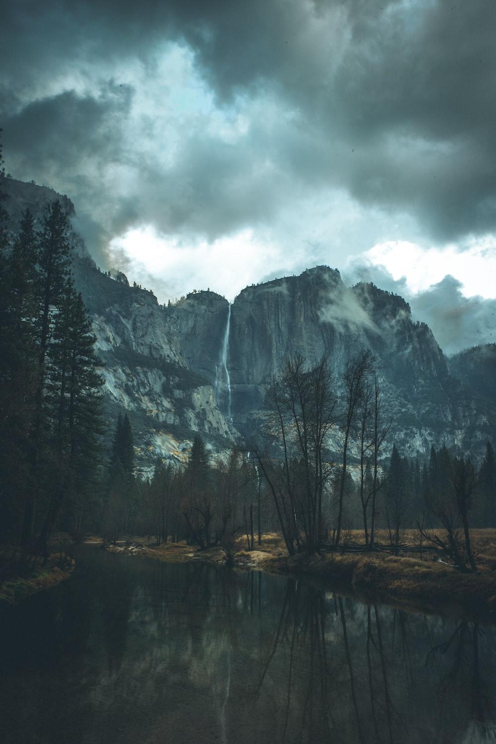 1000x1498 lake near rocky mountain photo