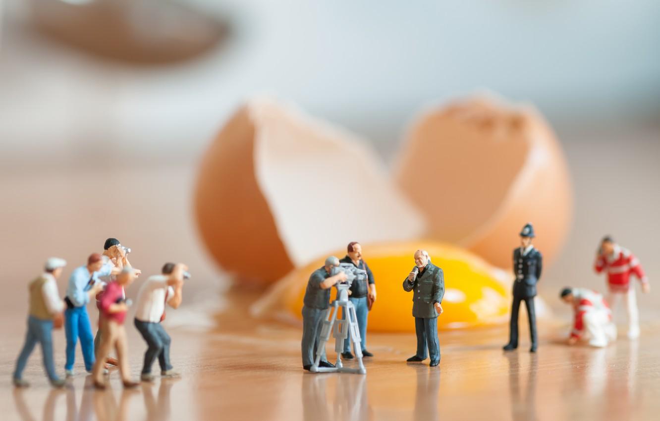 1332x850 Wallpaper crime scene, egg, dolls, criminology, reporters image for desktop, section макро