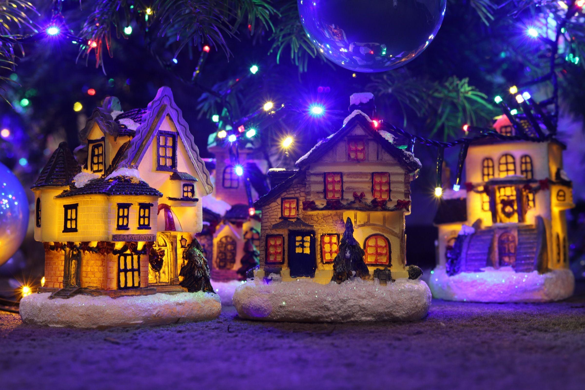 2400x1600 Best Christmas Village Sets to Decorate for the Holiday Season