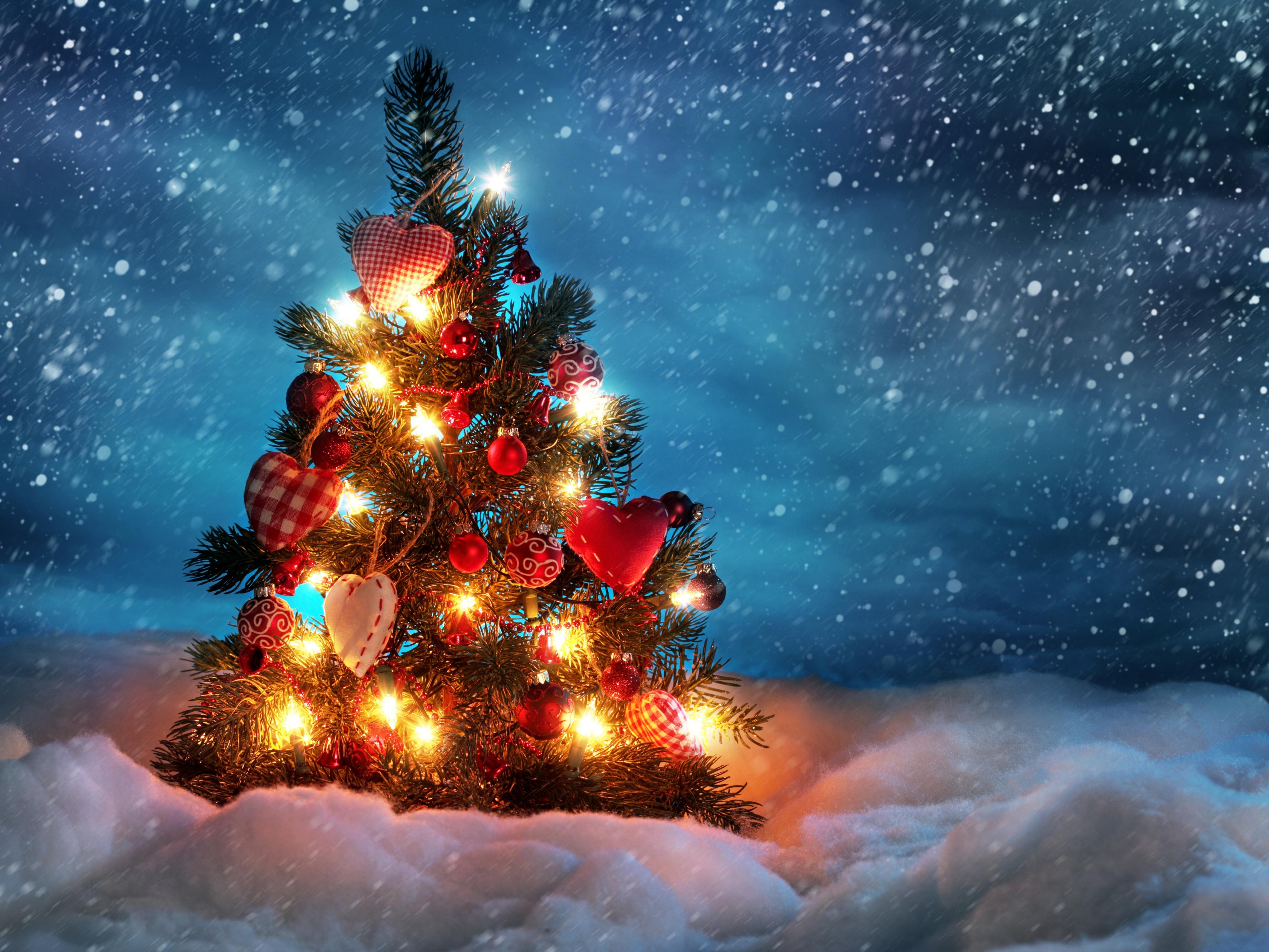 4096x3072 4K Christmas Wallpaper and Background Image